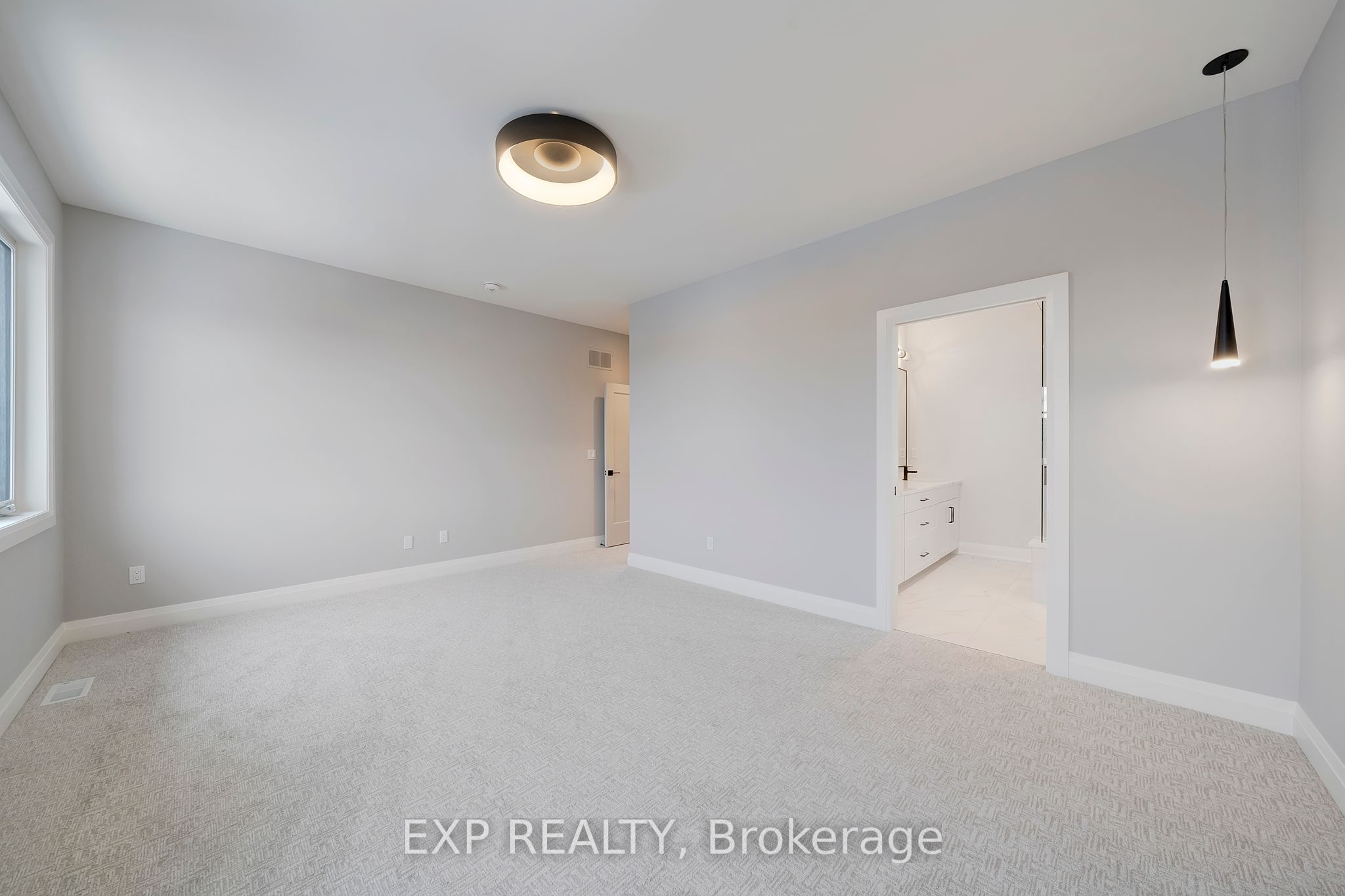 #4 - 24 Grapeview Drive Property Photo 26