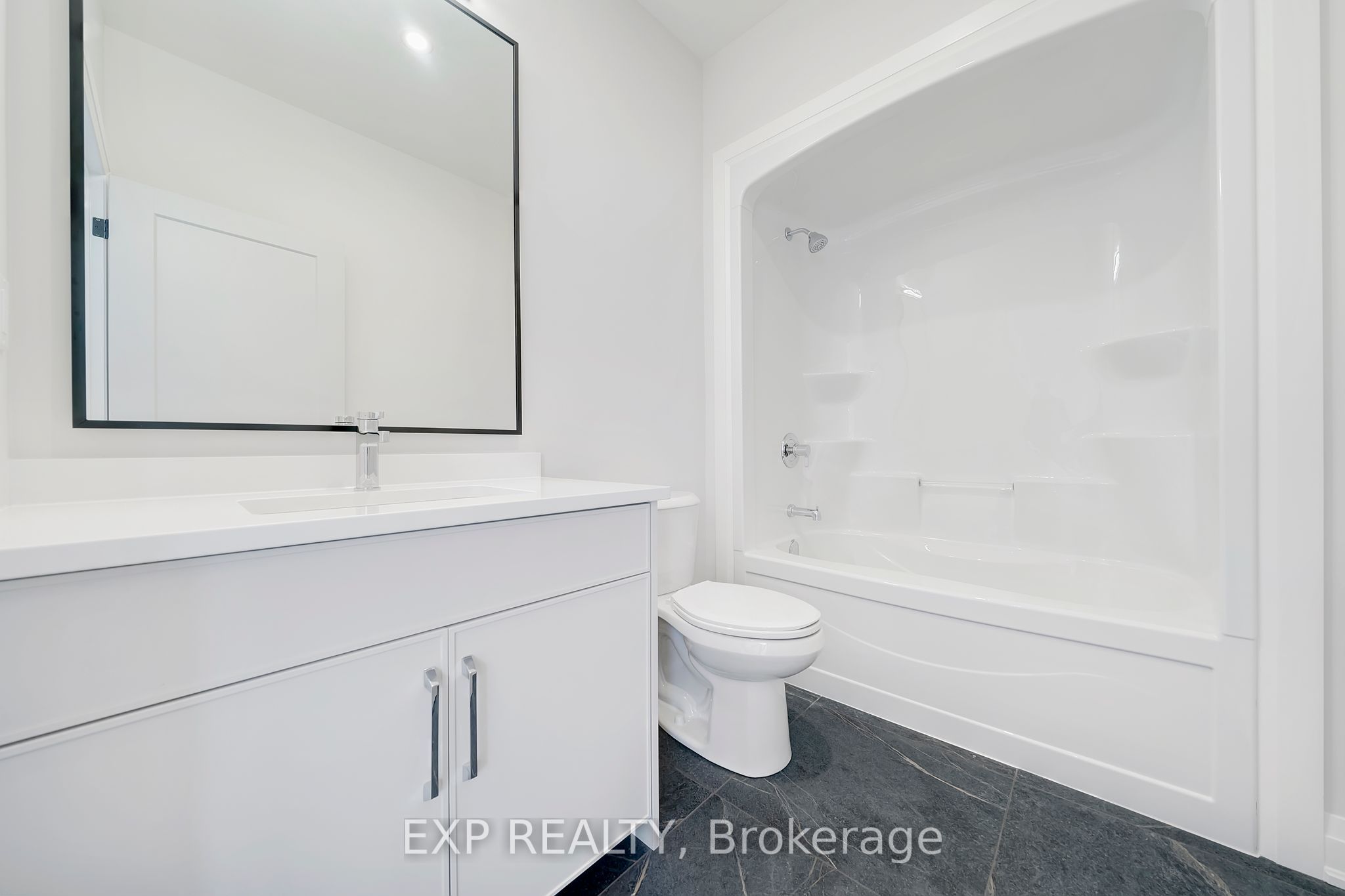 #4 - 24 Grapeview Drive Property Photo 37