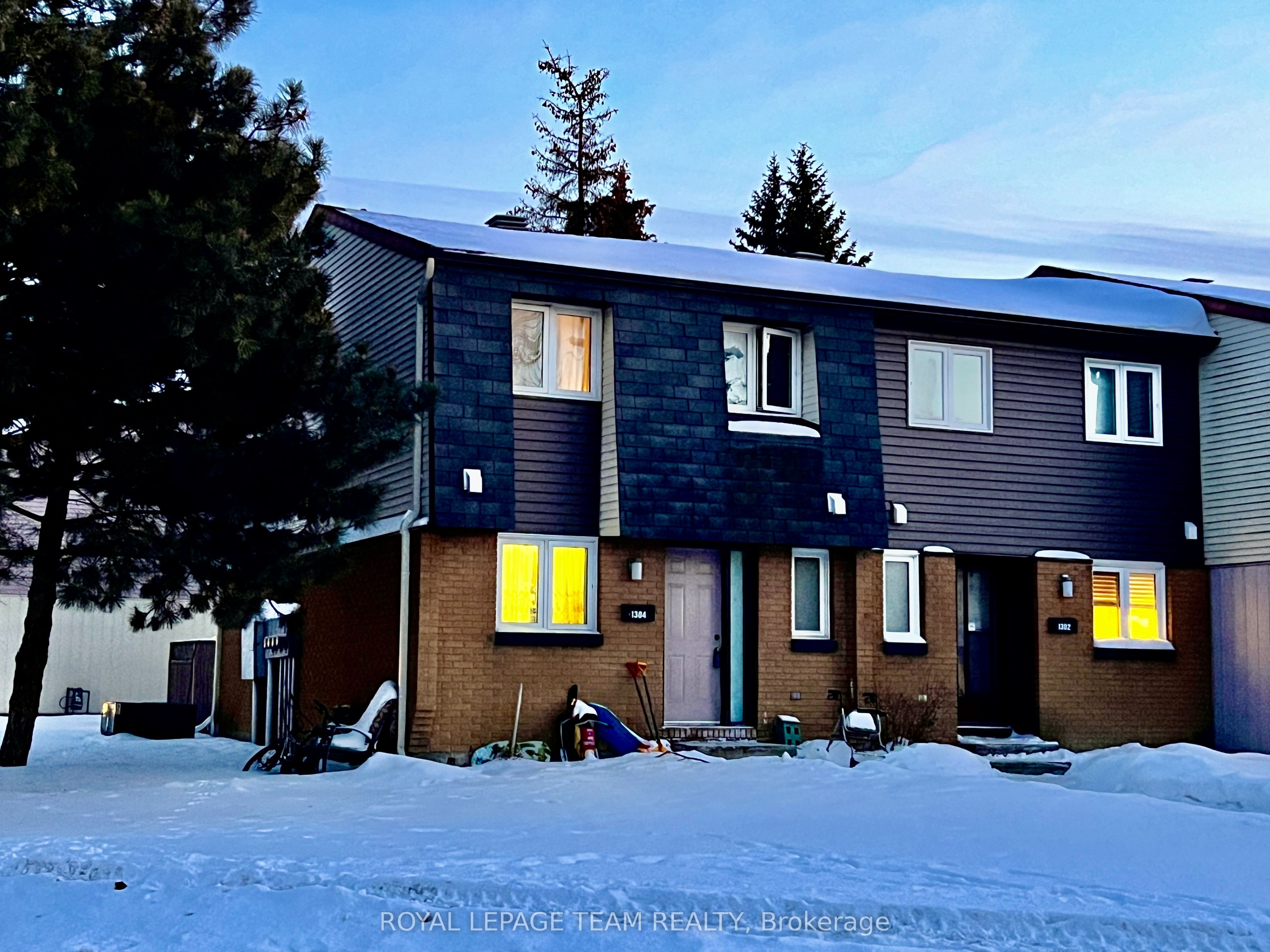 K1b 5c7 Real Estate Listings Main Image
