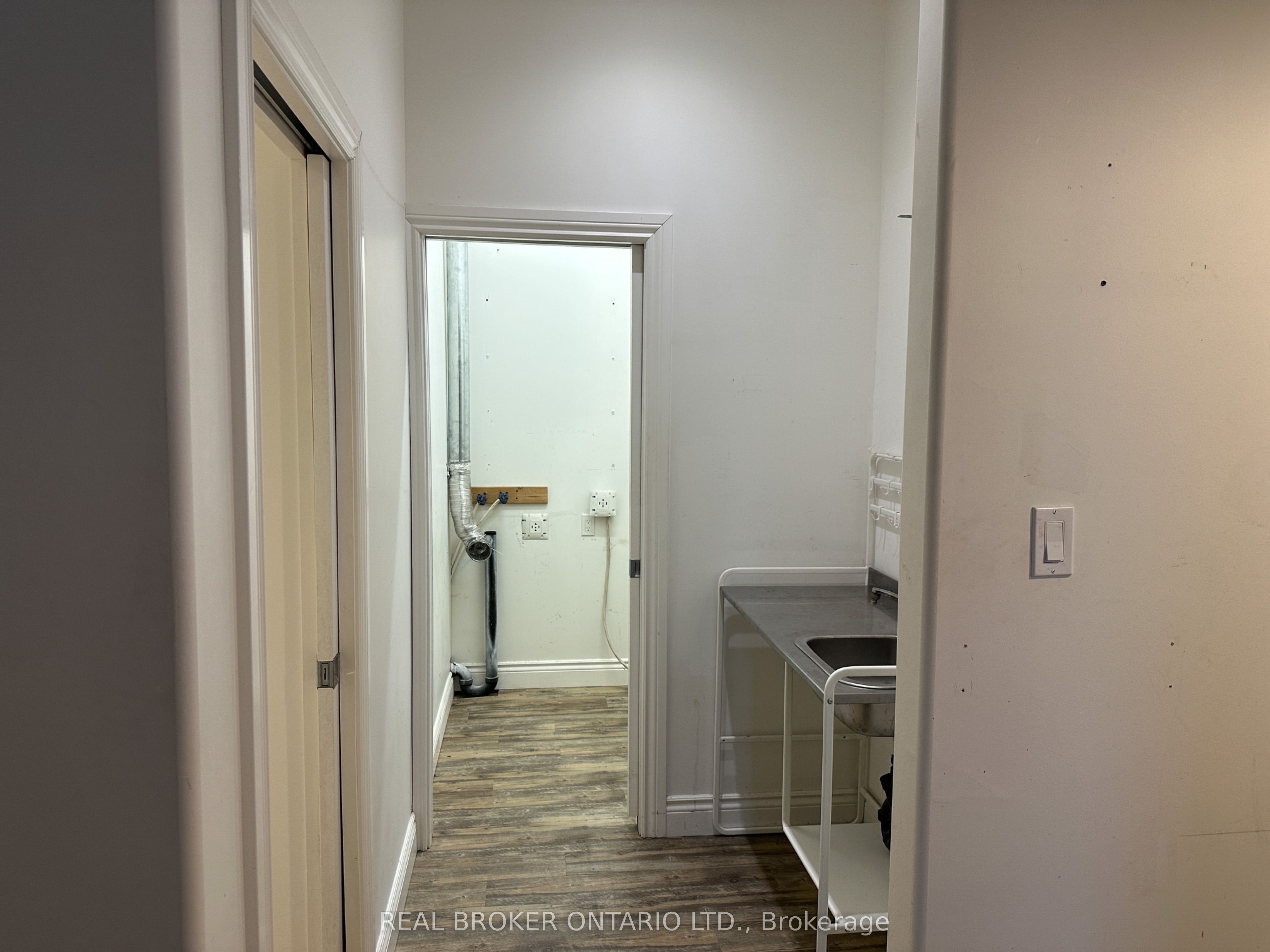 13 Clothier Street Property Photo 16