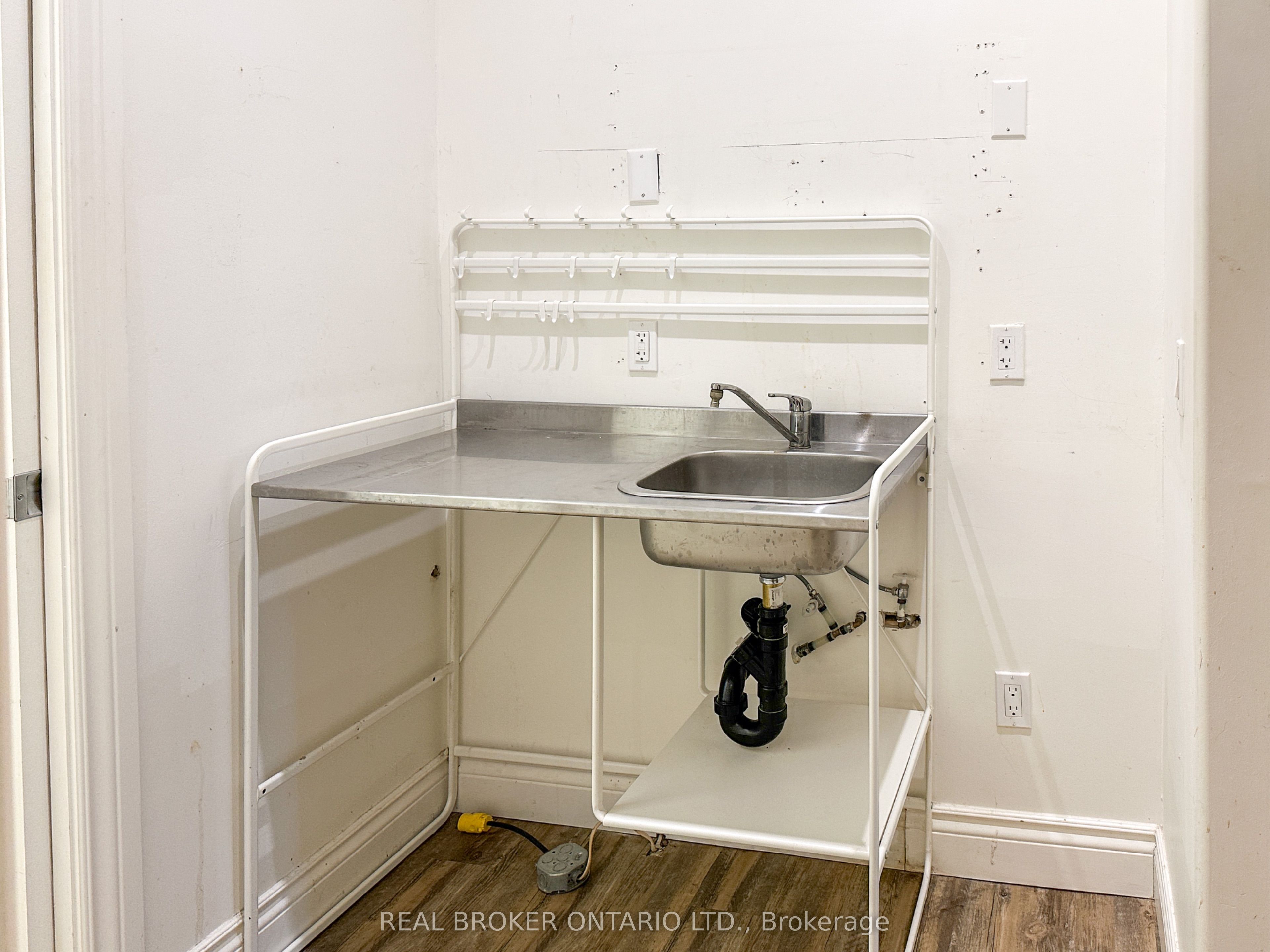 13 Clothier Street Property Photo 18