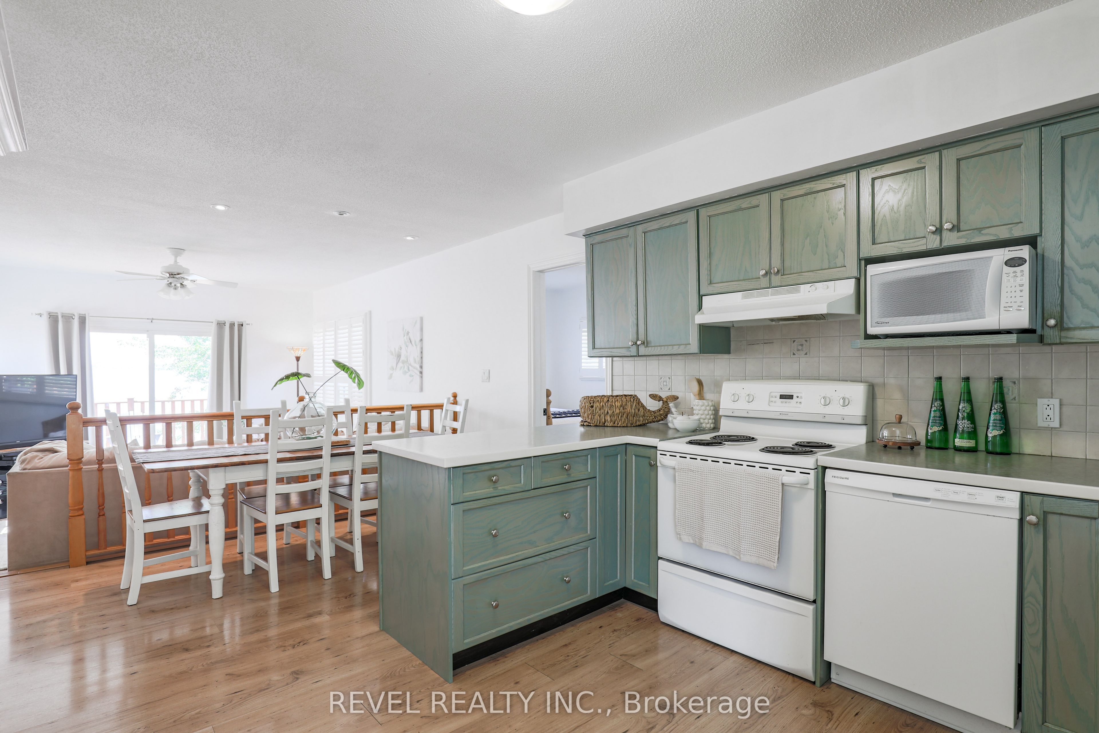 27 Island View Road Property Photo 7