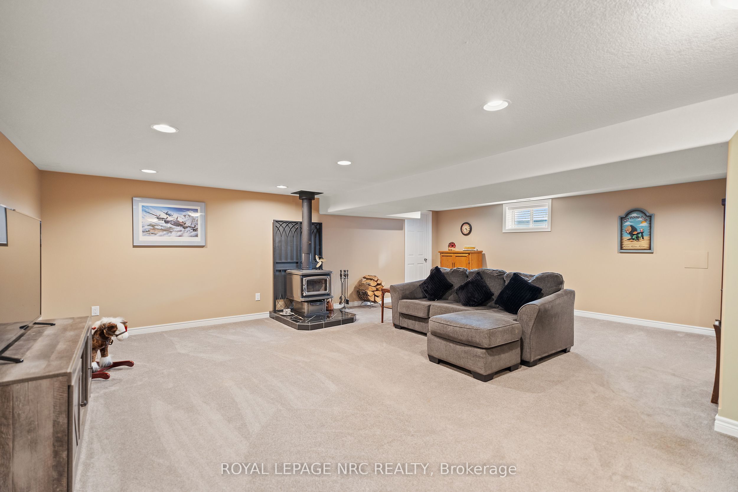 8350 Young Street Property Photo 13