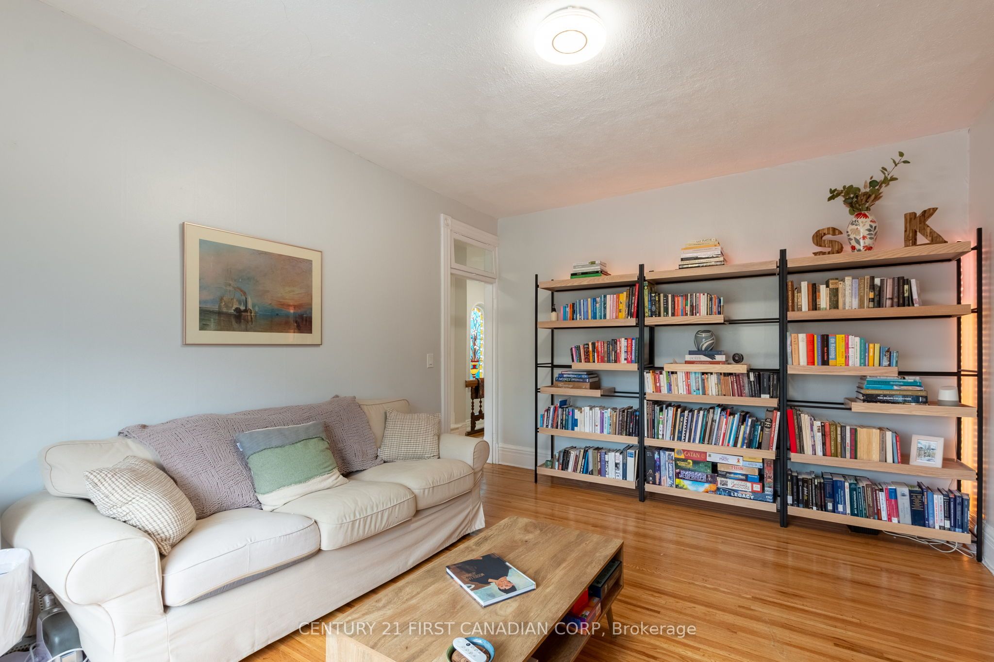 578 Waterloo Street Property Photo 29