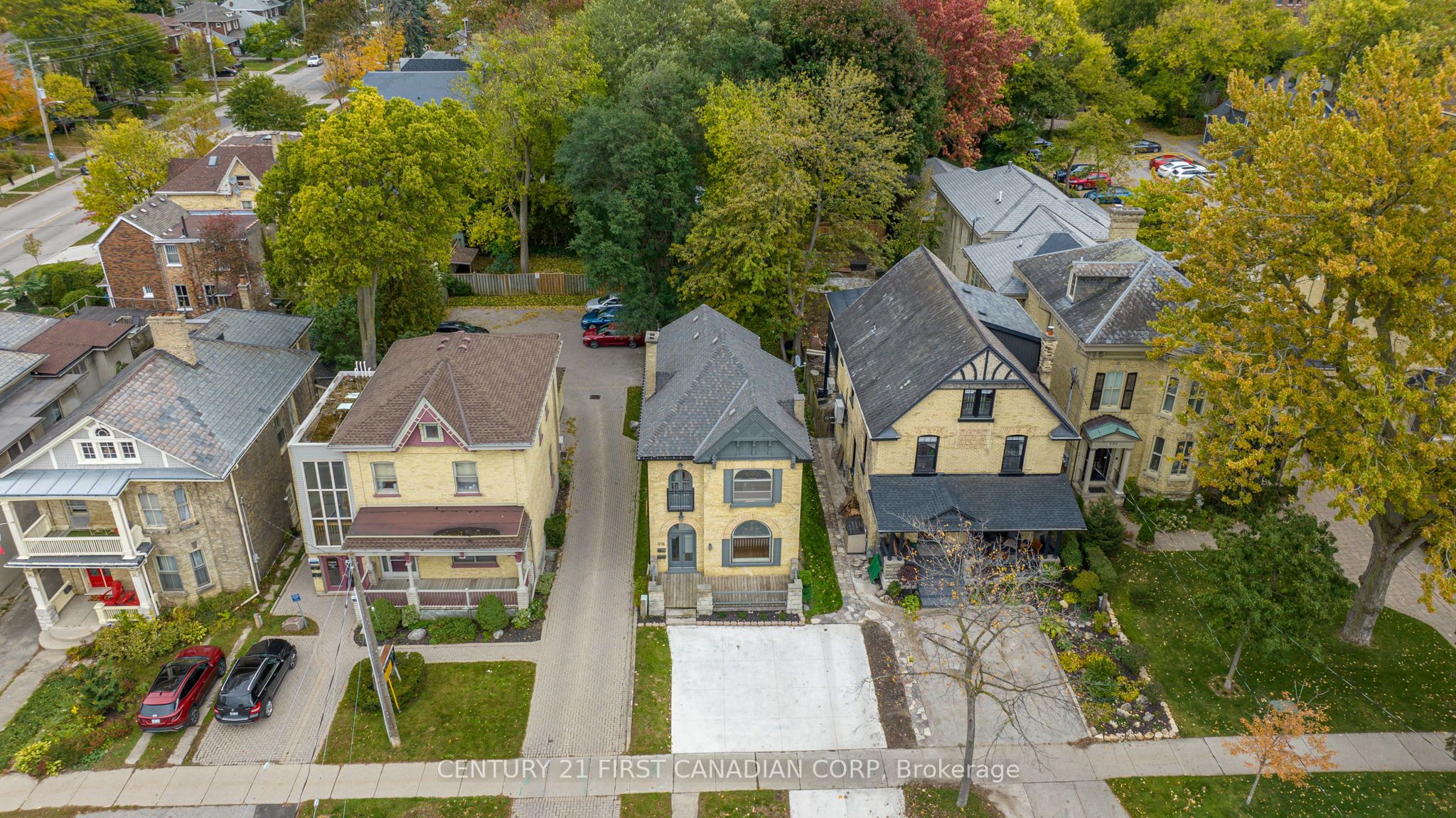 578 Waterloo Street Property Photo 39