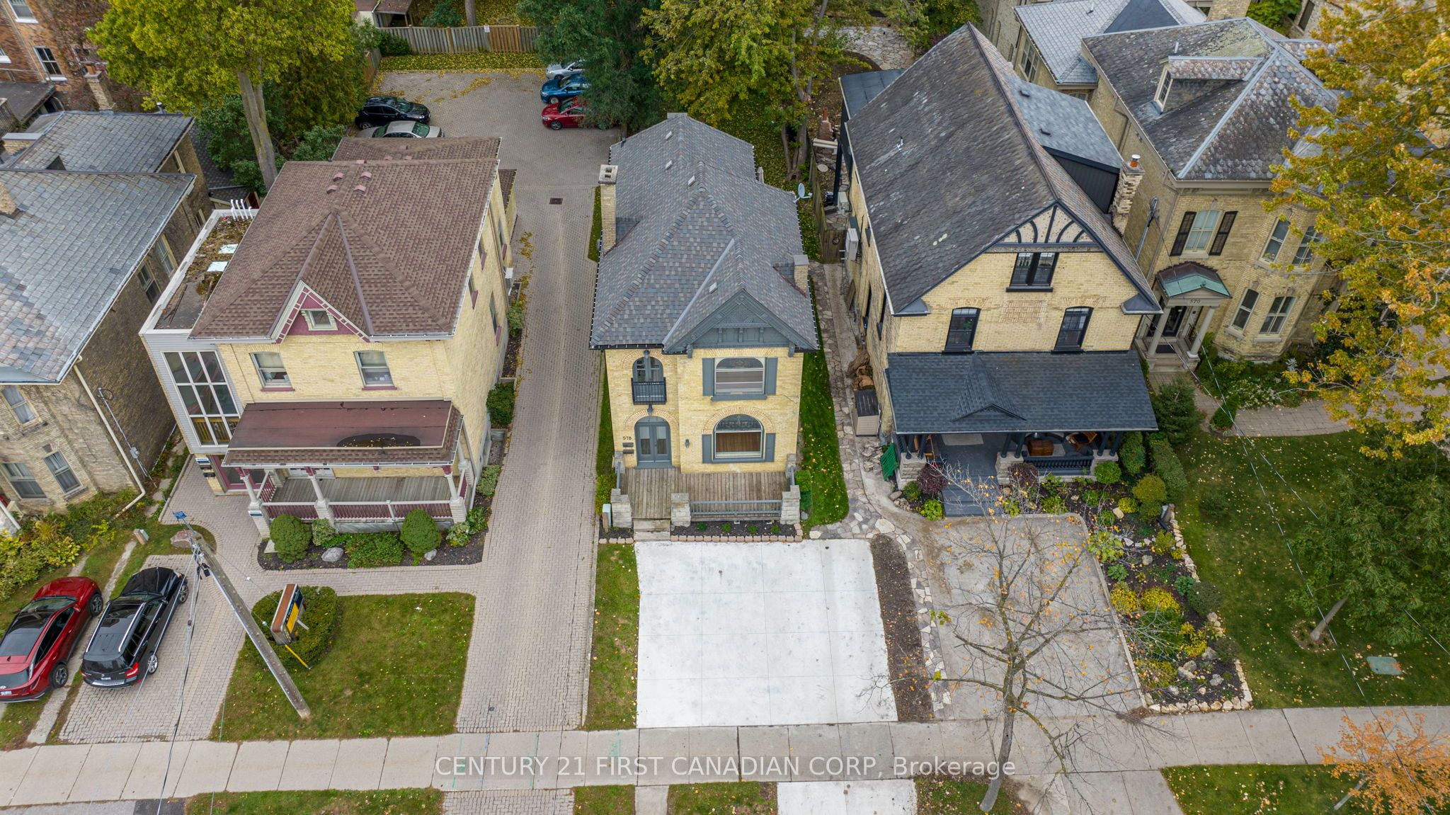 578 Waterloo Street Property Photo 42