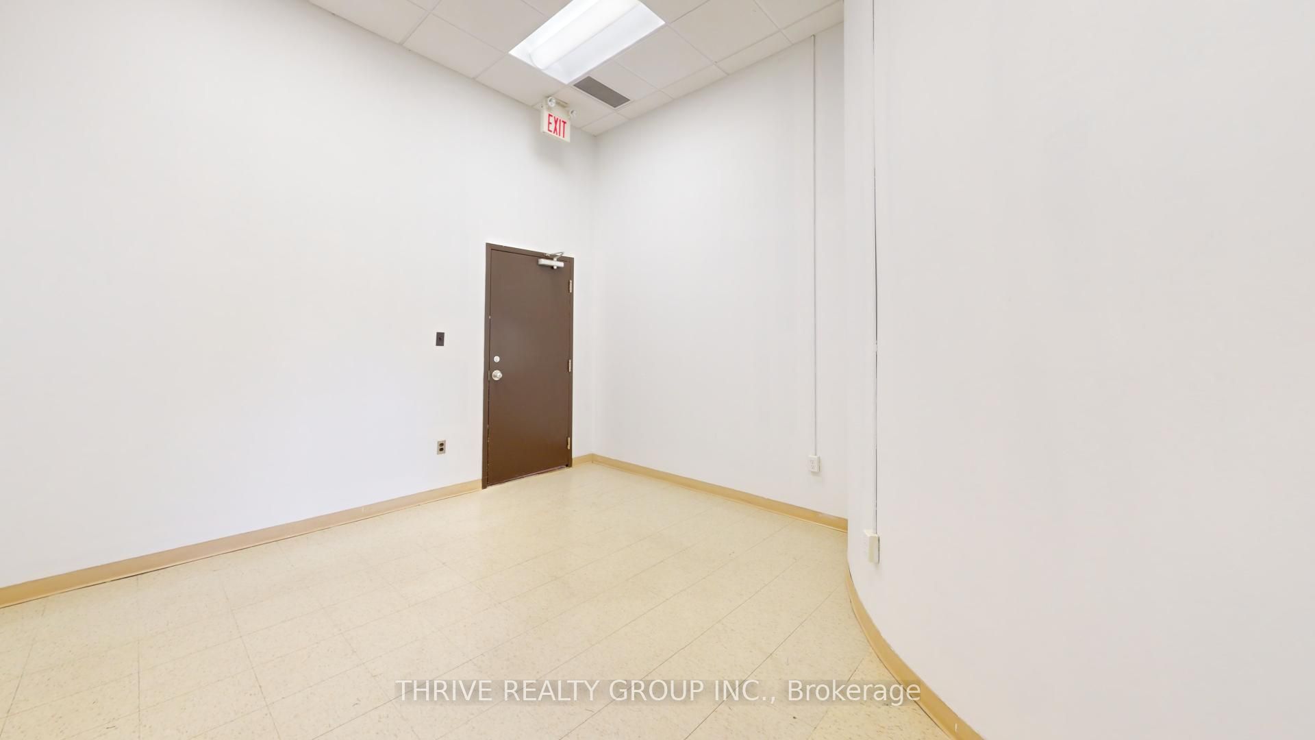 #102 - 495 Richmond Street Property Photo 16