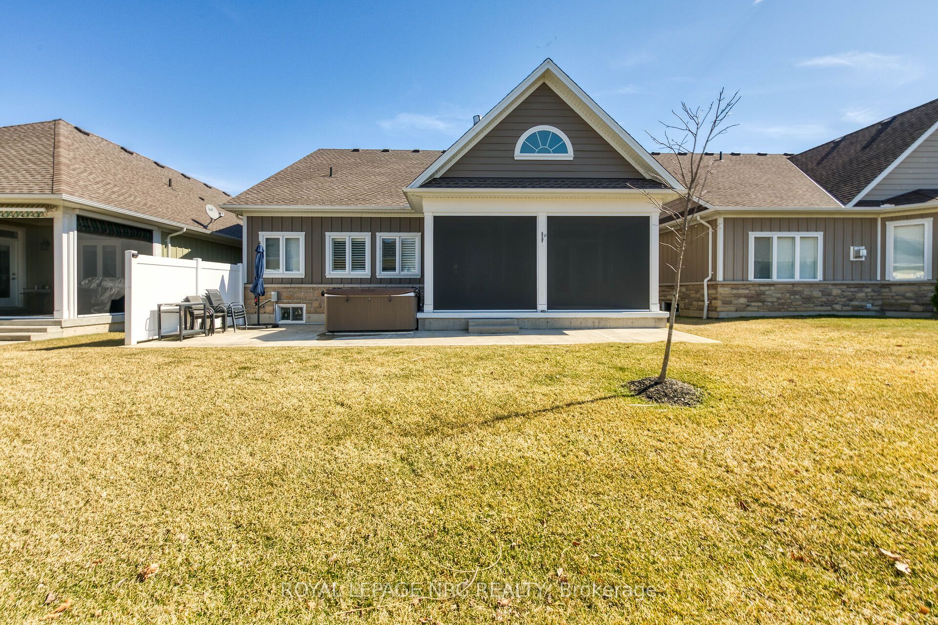 #59 - 47 Regatta Drive Property Photo 8