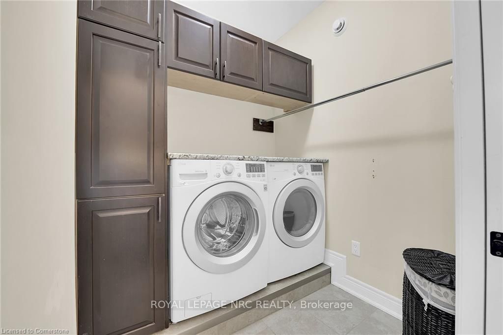#59 - 47 Regatta Drive Property Photo 20