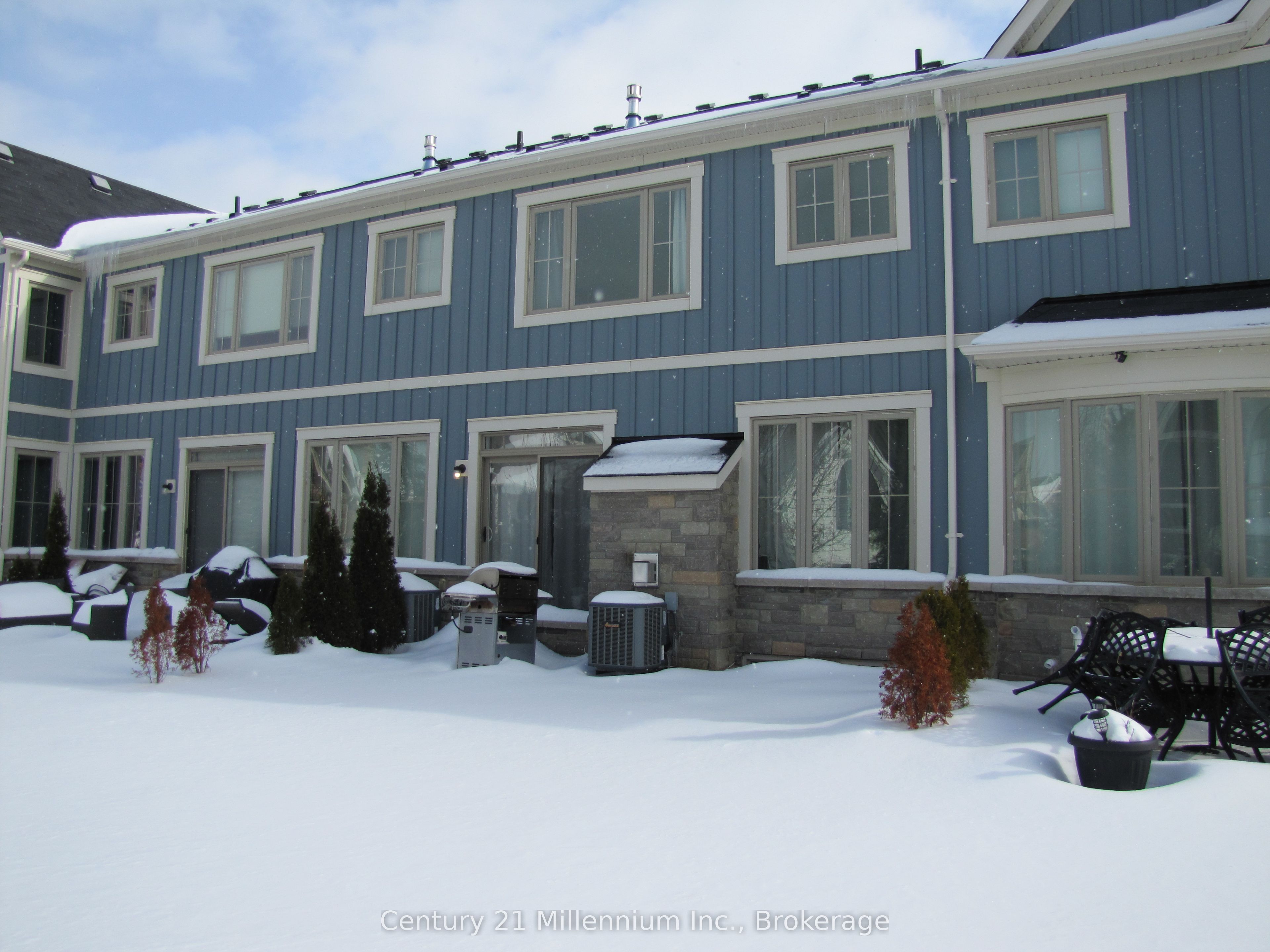 #31 - 171 Snowbridge Way Property Photo 10