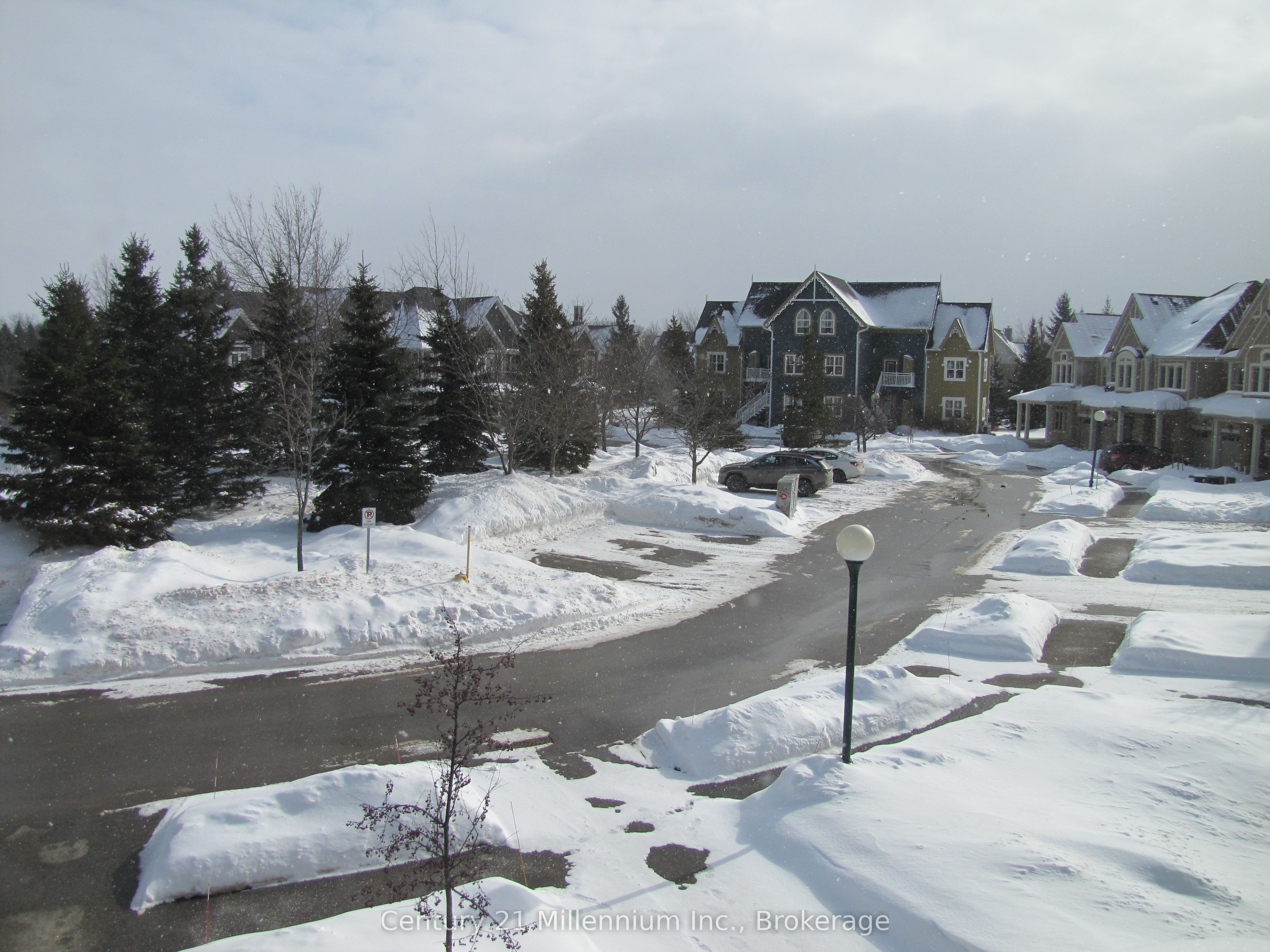 #31 - 171 Snowbridge Way Property Photo 17