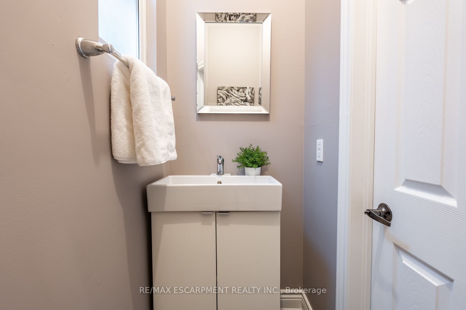 57 Century Street Property Photo 15