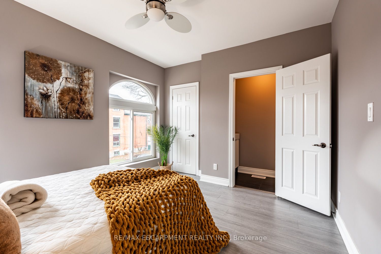 57 Century Street Property Photo 23