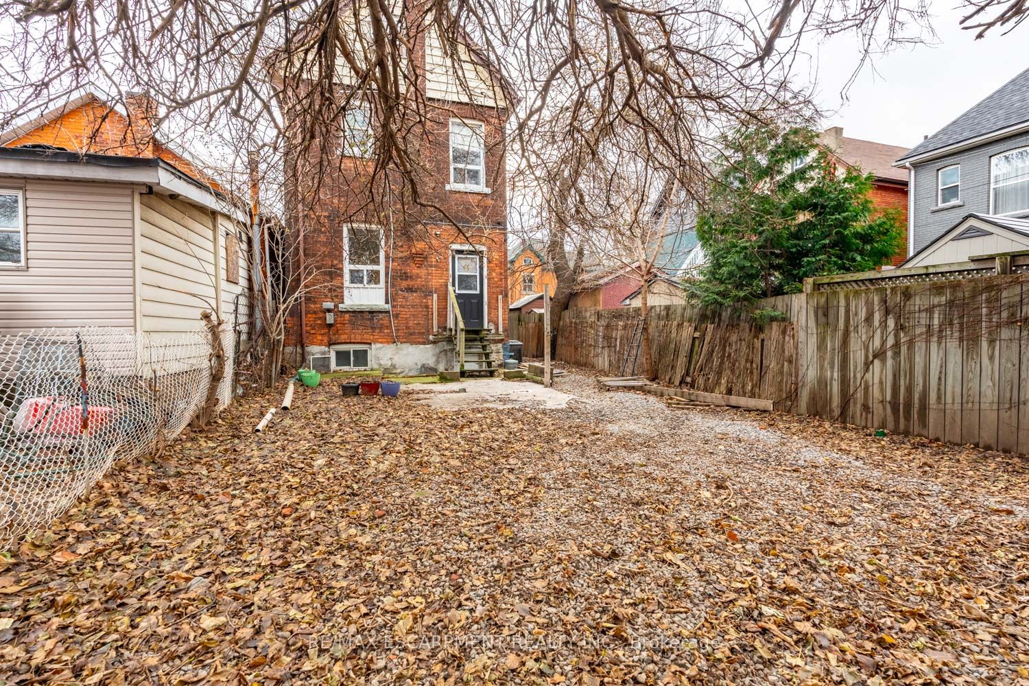 57 Century Street Property Photo 34
