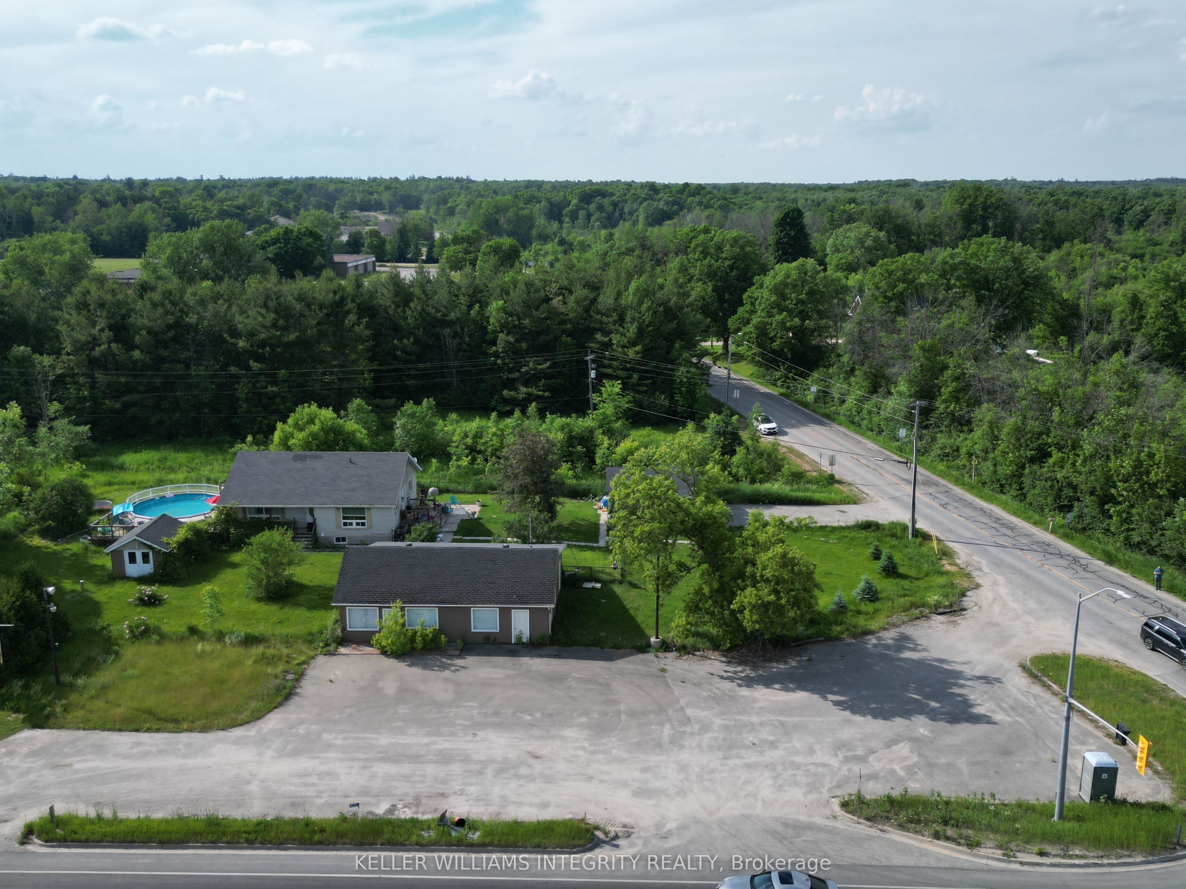 18318 Highway 7 Highway Property Photo 2