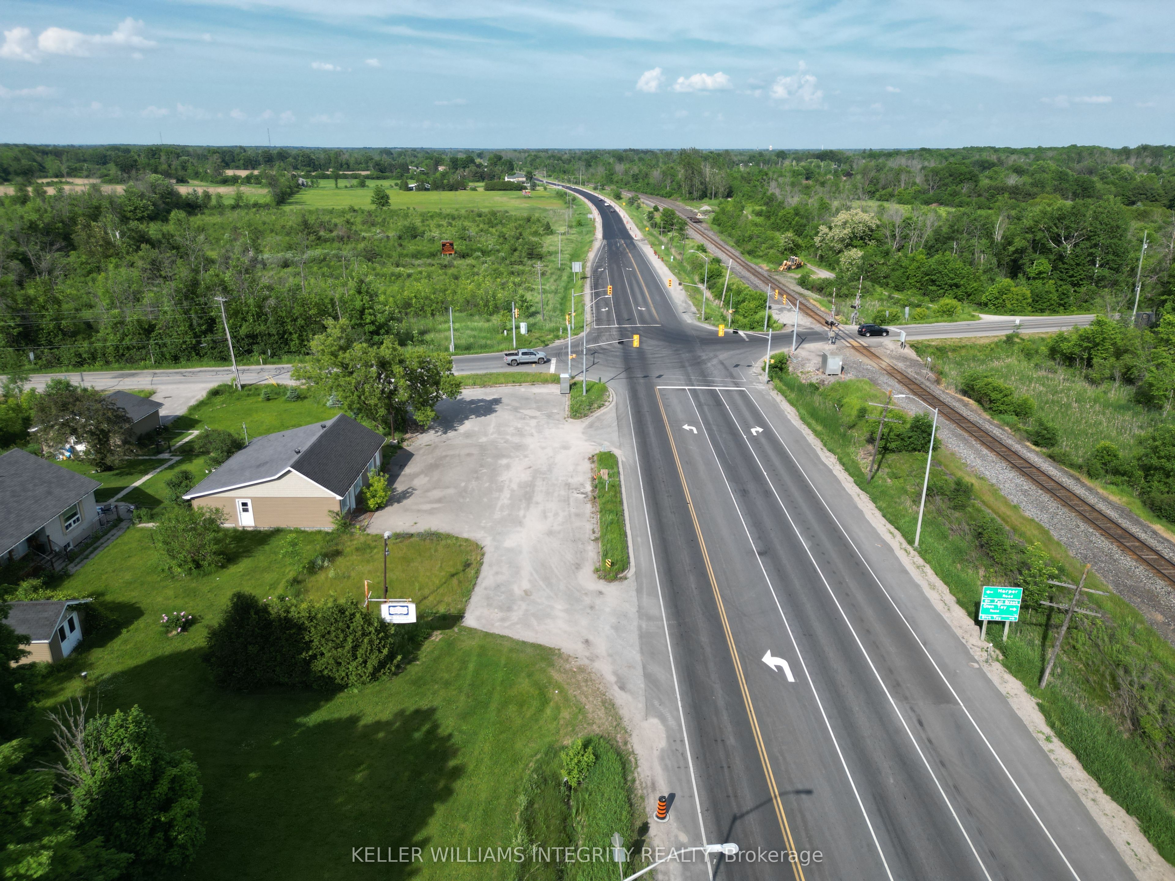 18318 Highway 7 Highway Property Photo 4