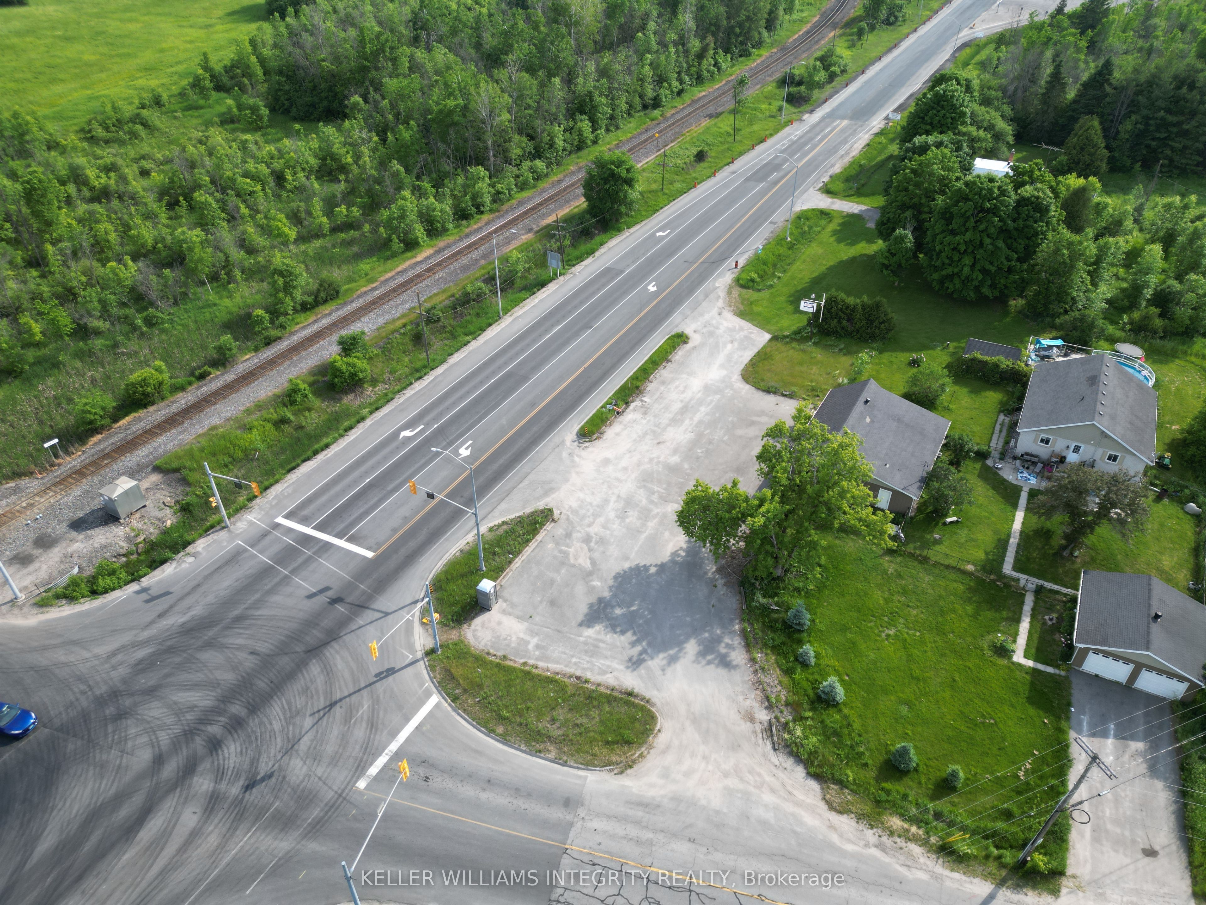 18318 Highway 7 Highway Property Photo 6