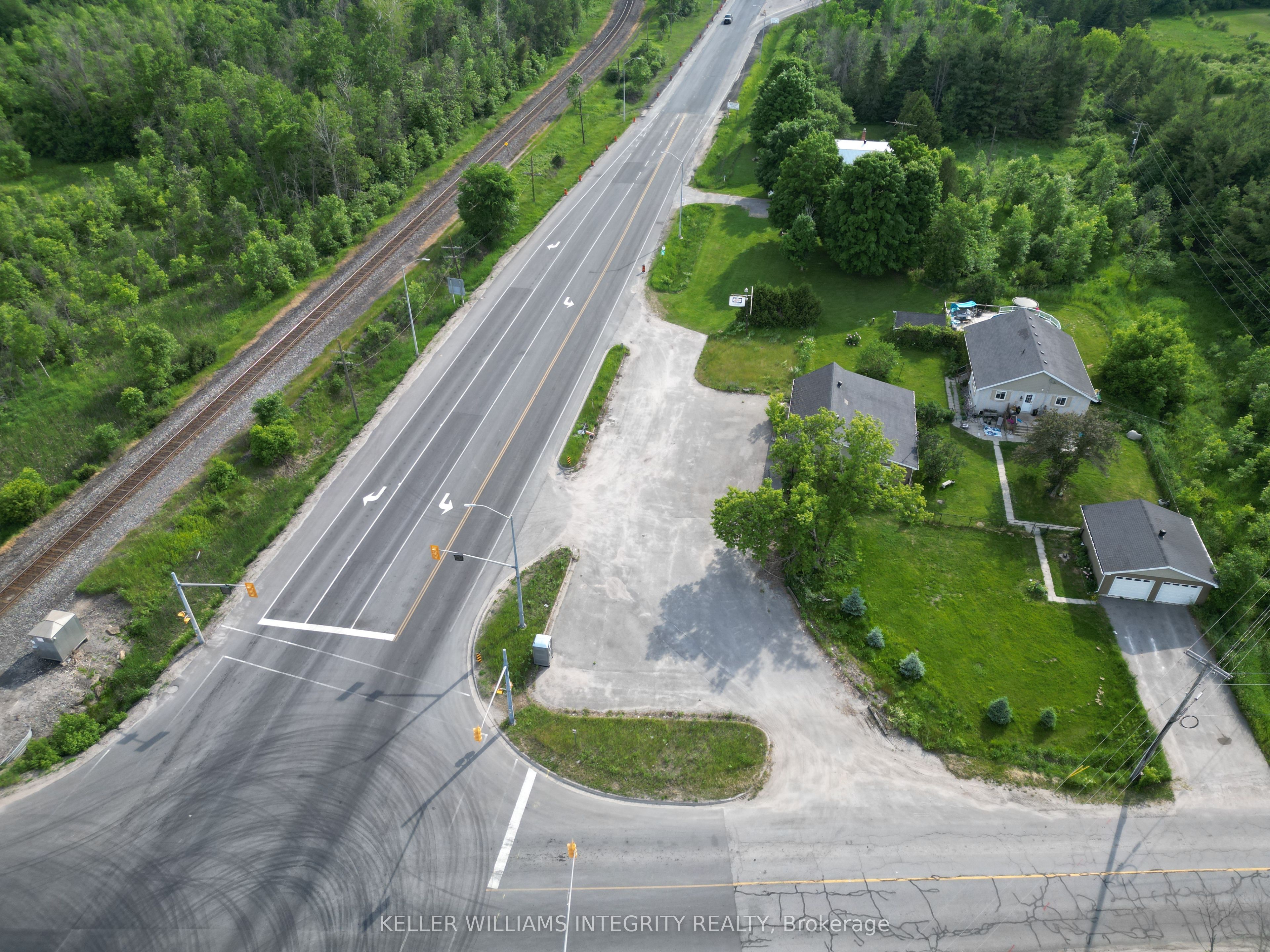 18318 Highway 7 Highway Property Photo 7