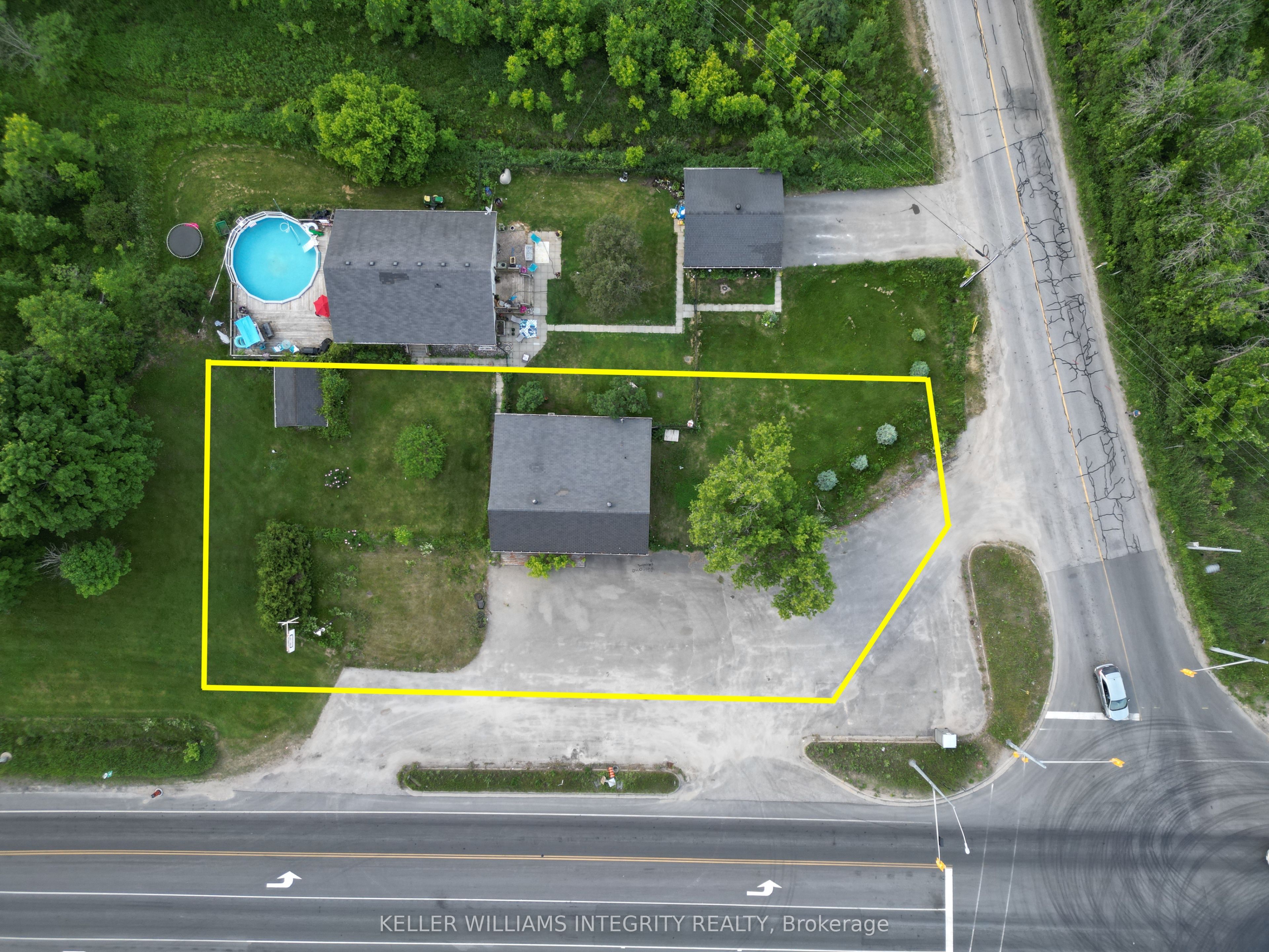 18318 Highway 7 Highway Property Photo 13
