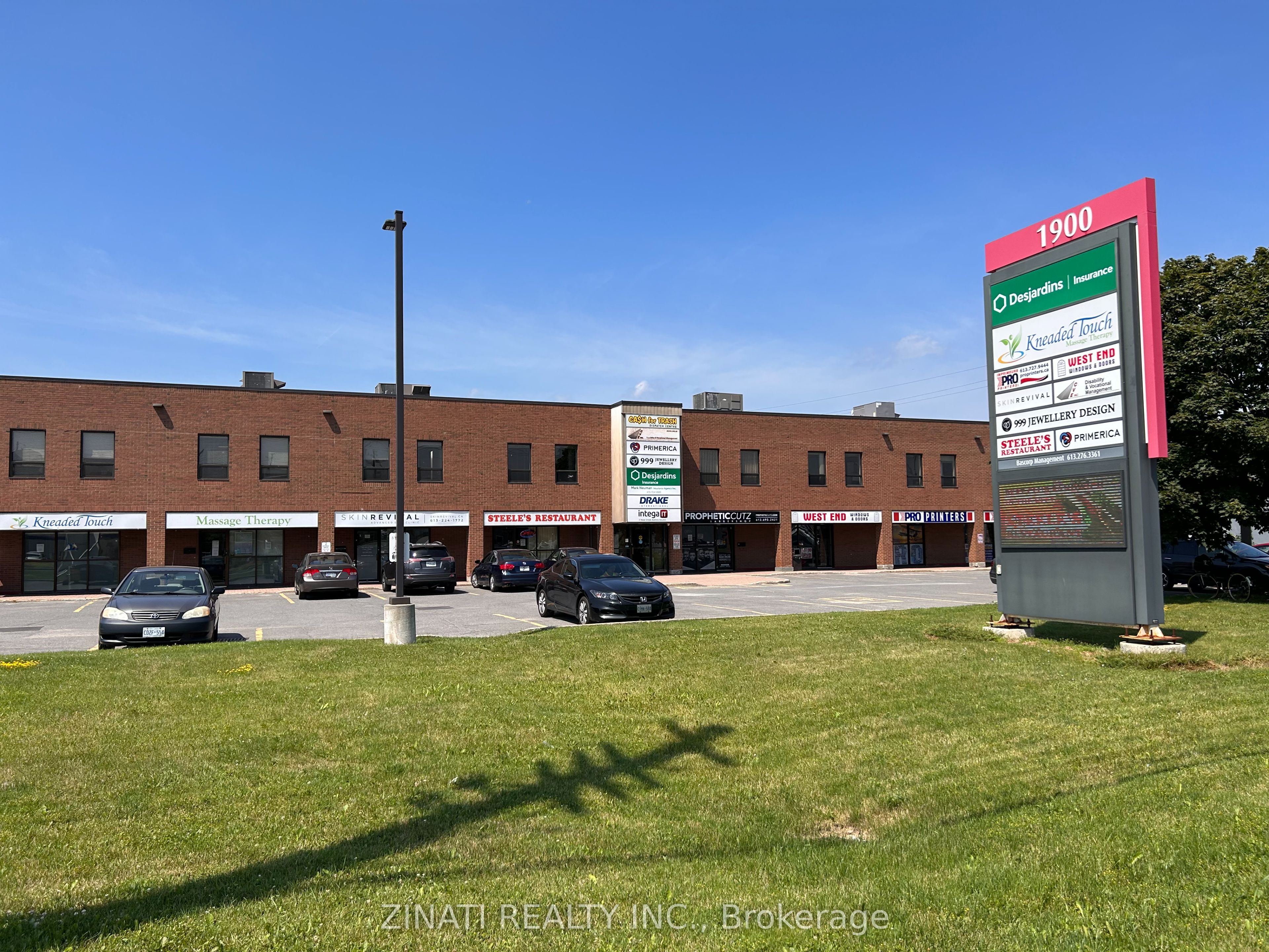 #218 - 1900 Merivale Road Property Photo 1