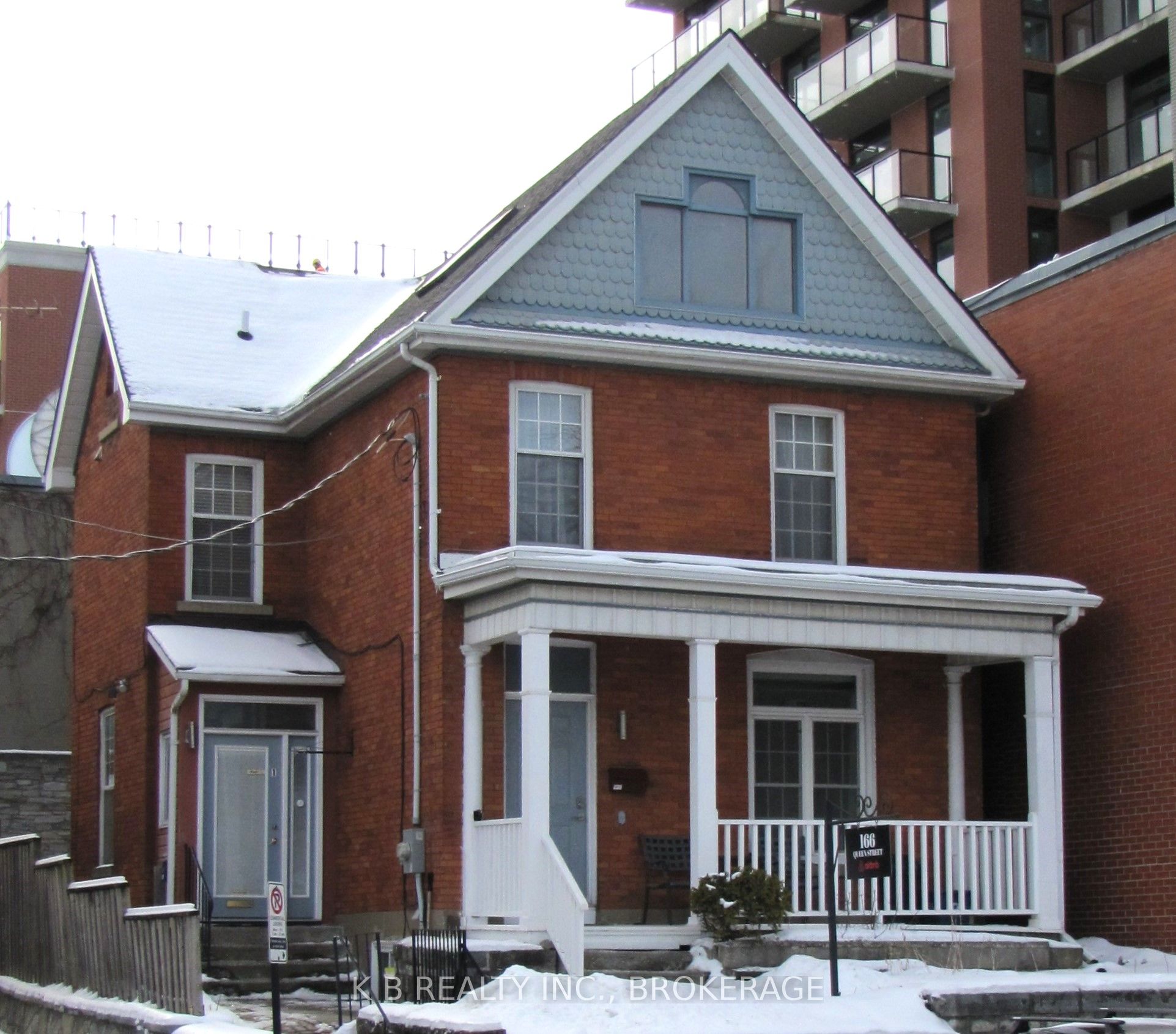 166 Queen Street Property Photo 1