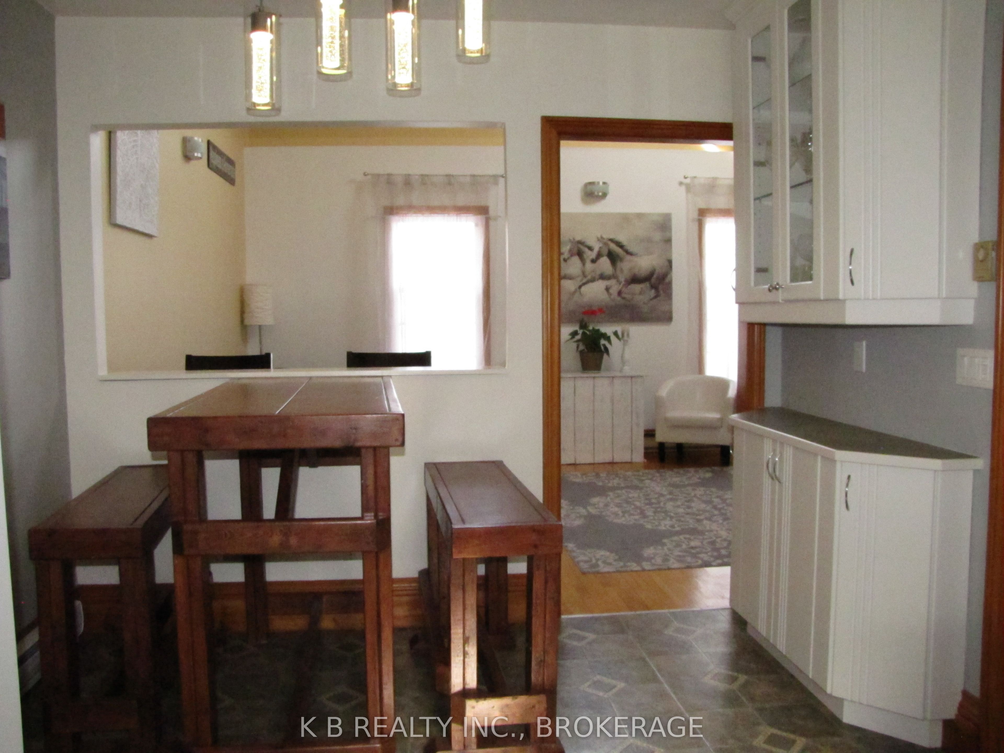 166 Queen Street Property Photo 20