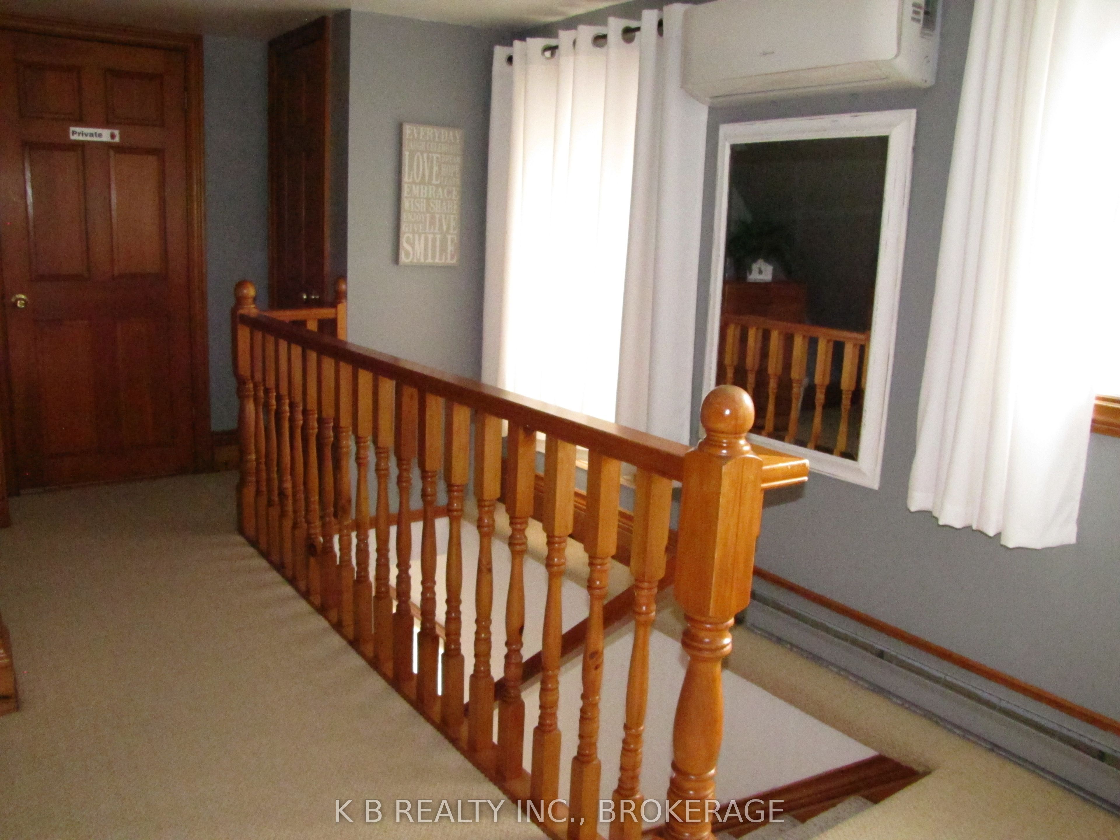 166 Queen Street Property Photo 29