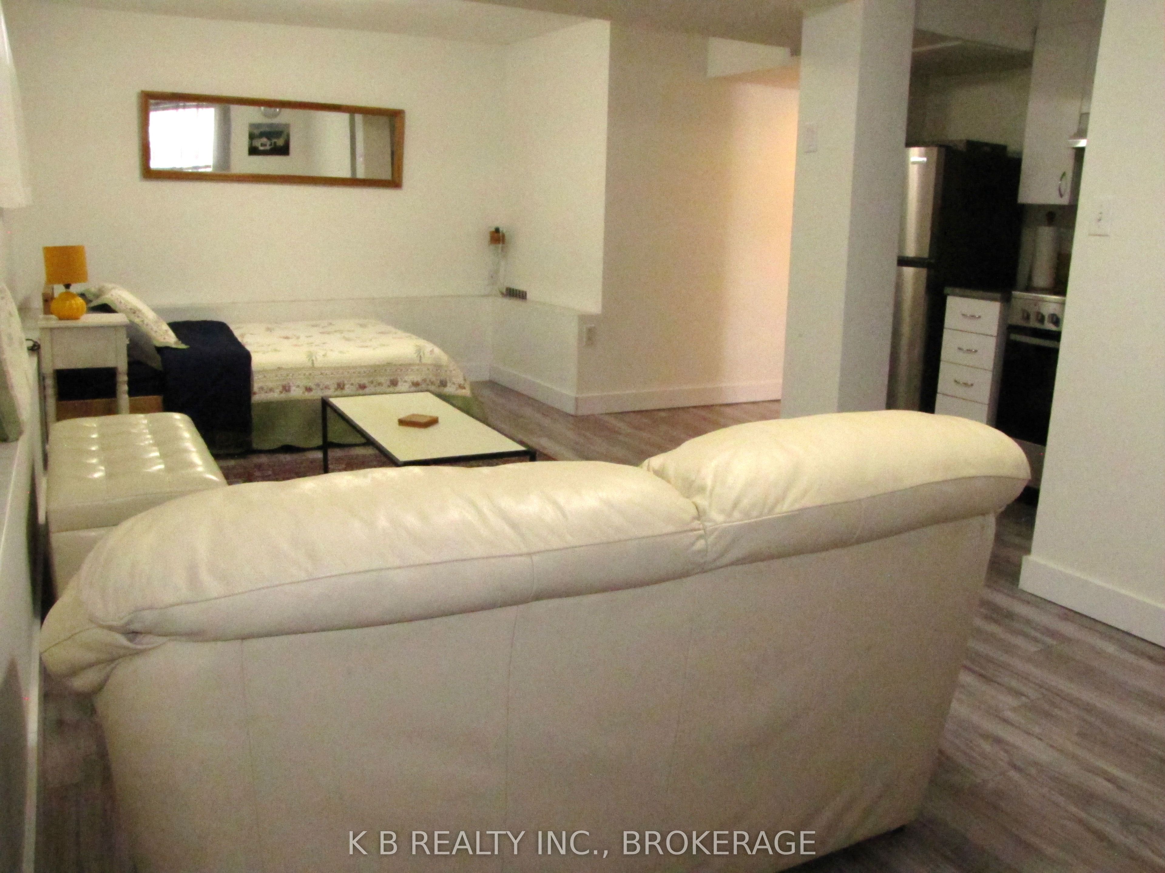 166 Queen Street Property Photo 30