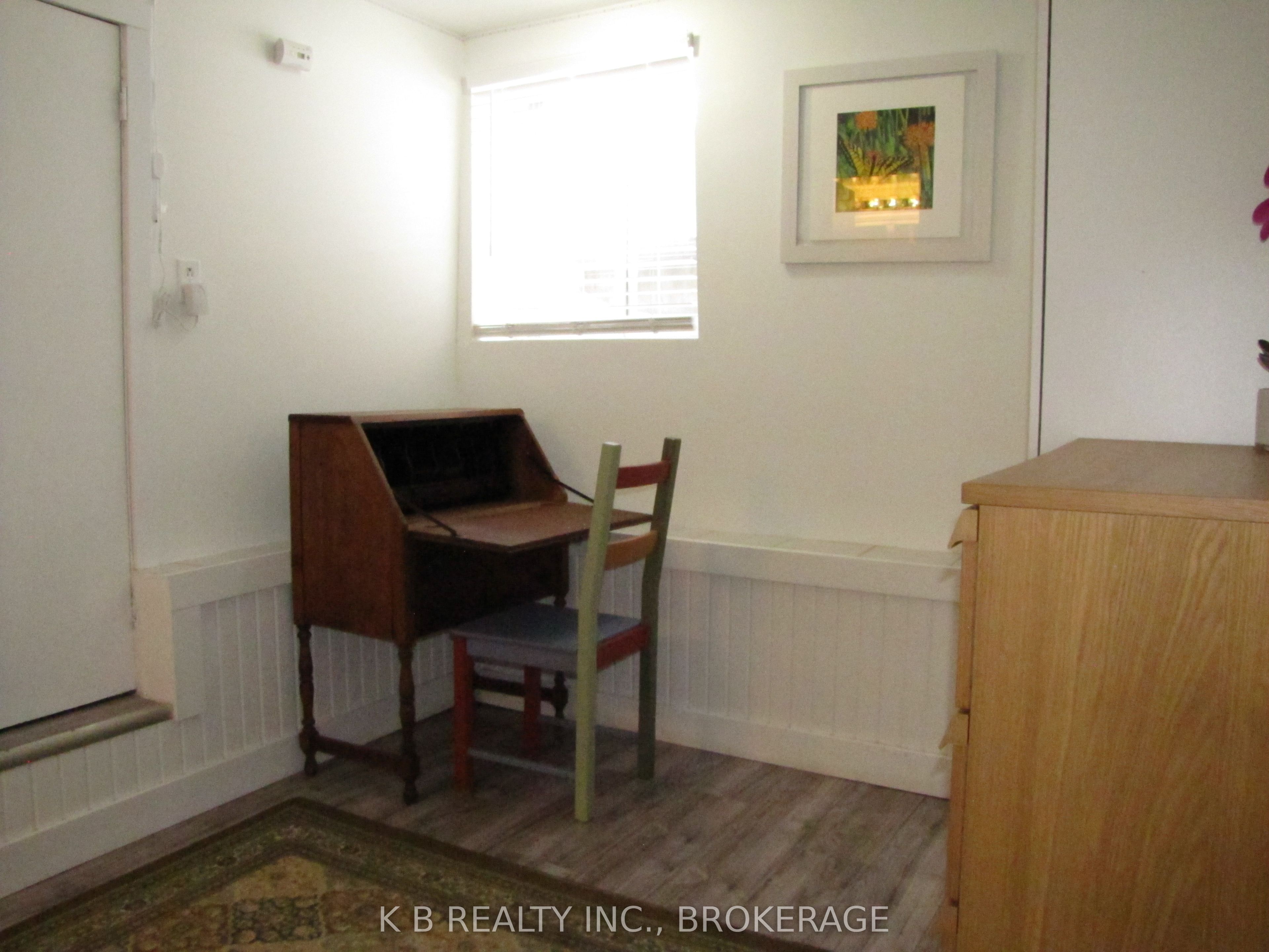 166 Queen Street Property Photo 34