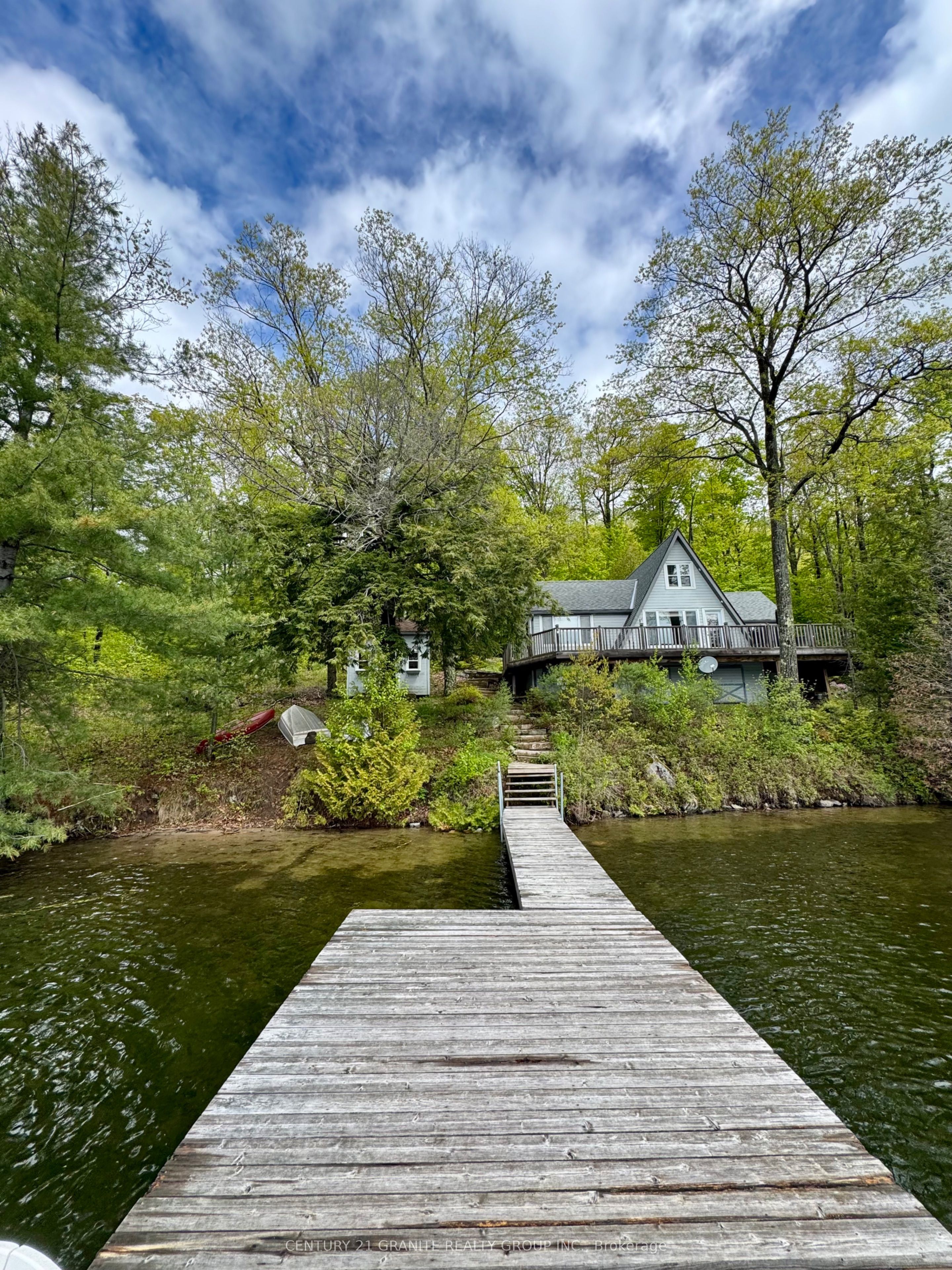 203 Faradale Dr Property Photo 2