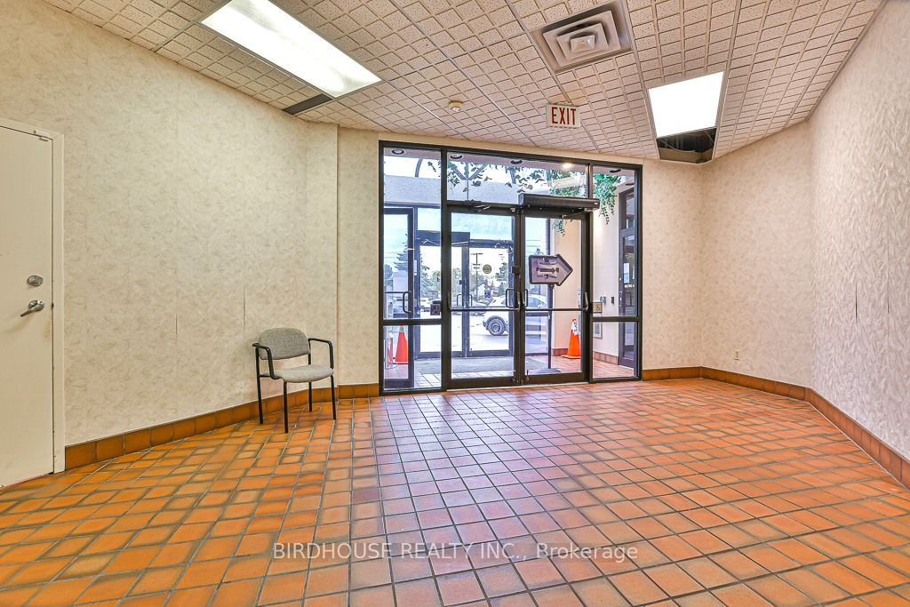#3-2200sqft - 108 Angeline Street Property Photo 5