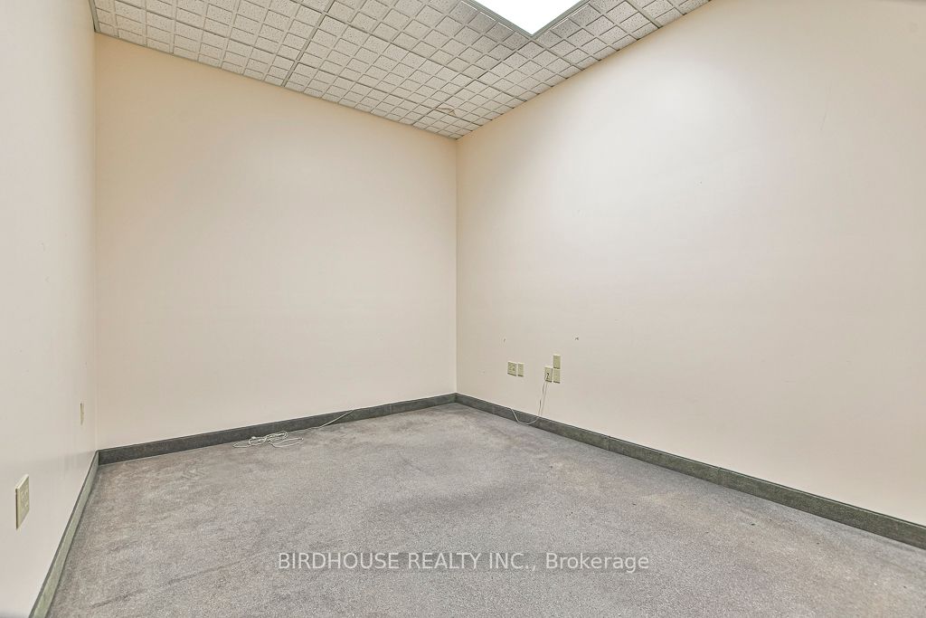 #3-2200sqft - 108 Angeline Street Property Photo 7