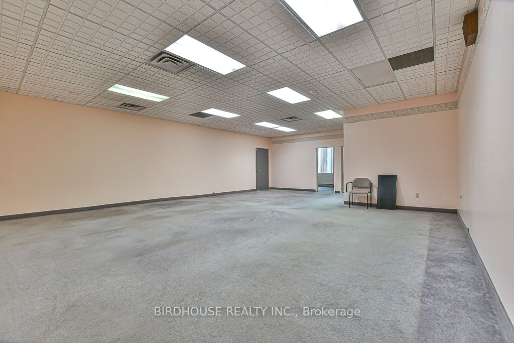#3-2200sqft - 108 Angeline Street Property Photo 8