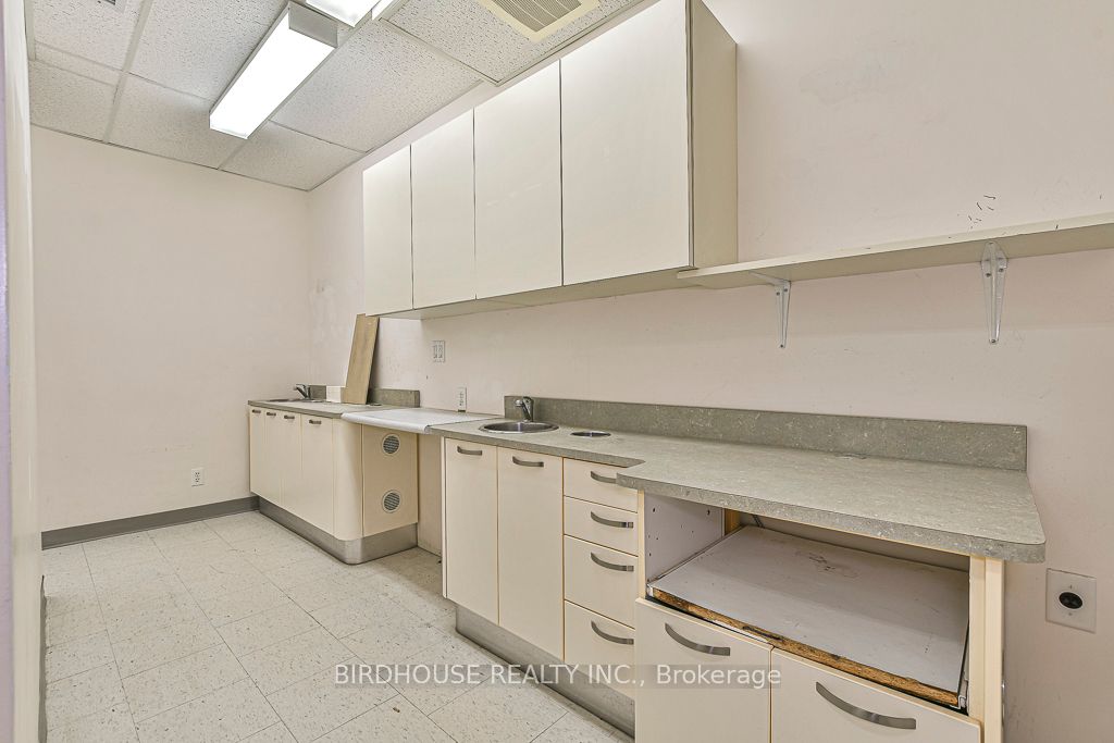 #4-2138sqft - 108 Angeline Street Property Photo 9