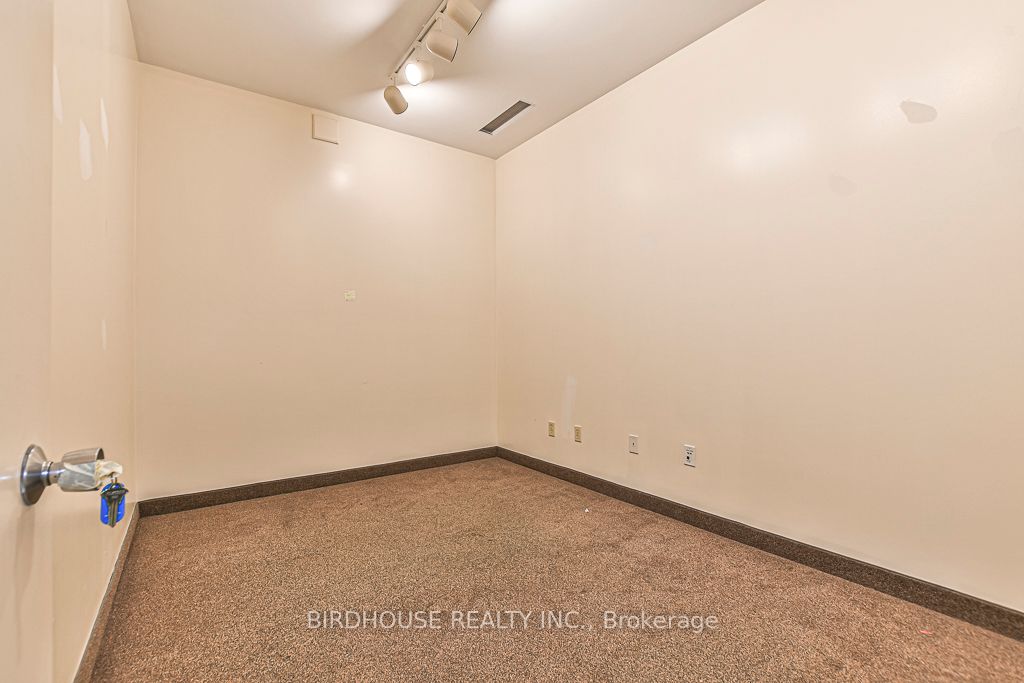 #4-2138sqft - 108 Angeline Street Property Photo 15
