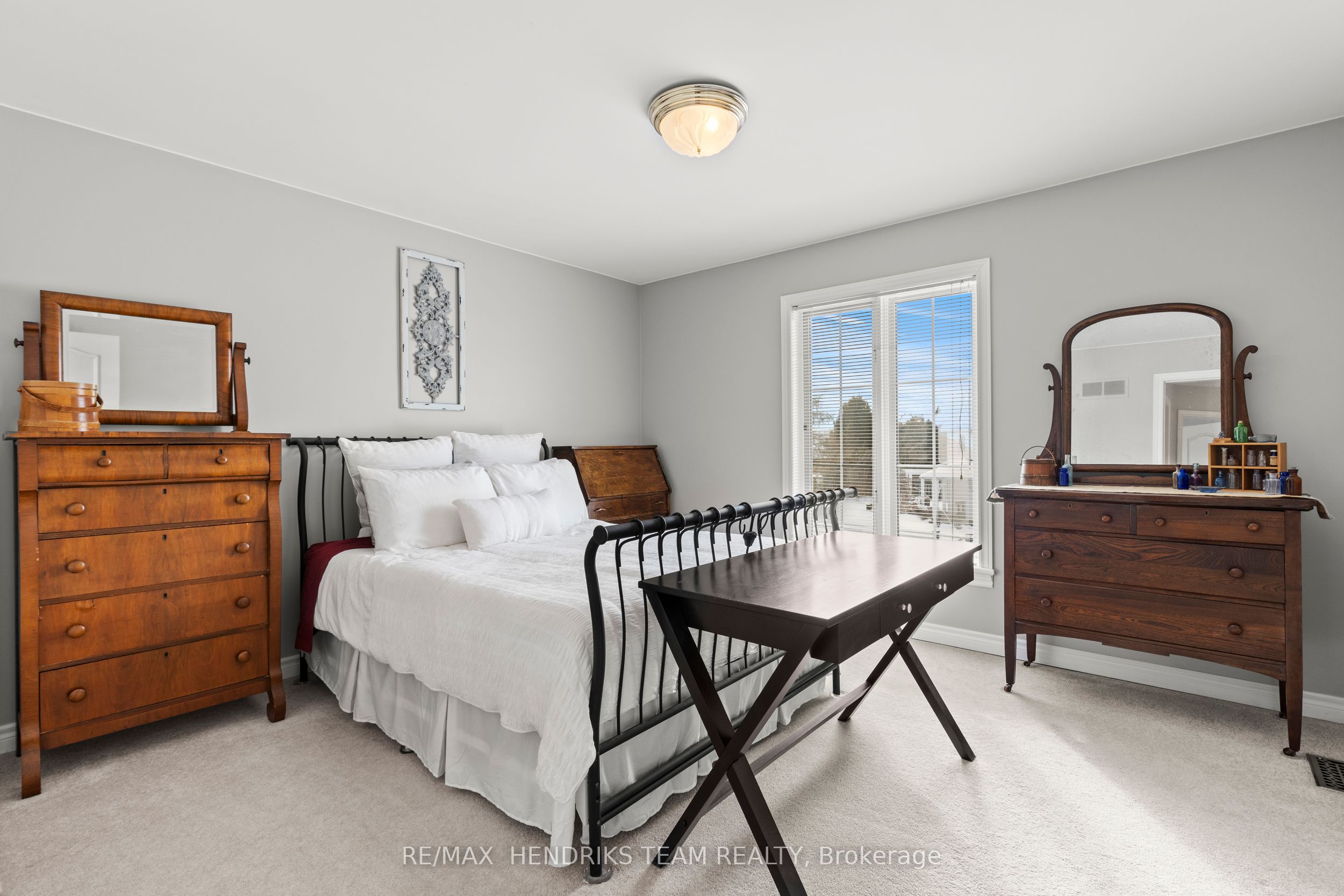 19 Dunbar Crescent Property Photo 31