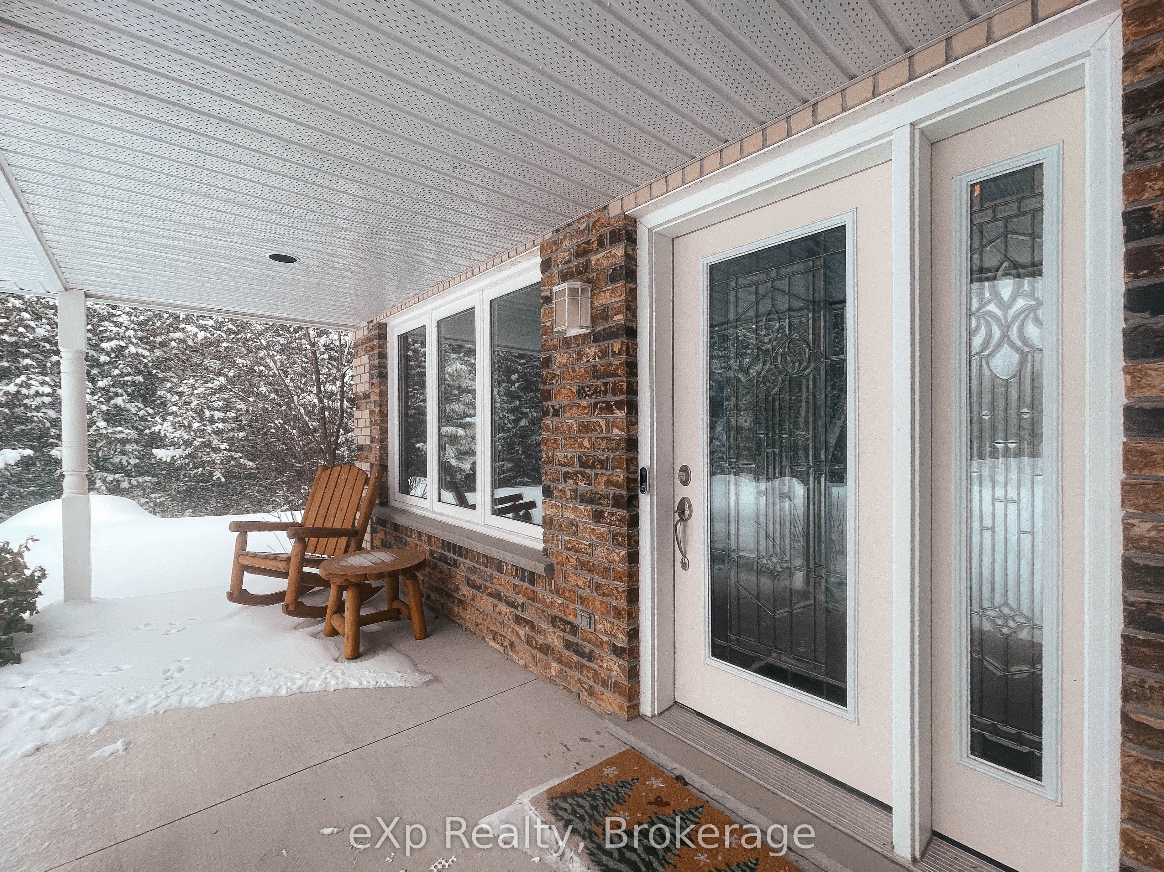 98 Birch Street Property Photo 4