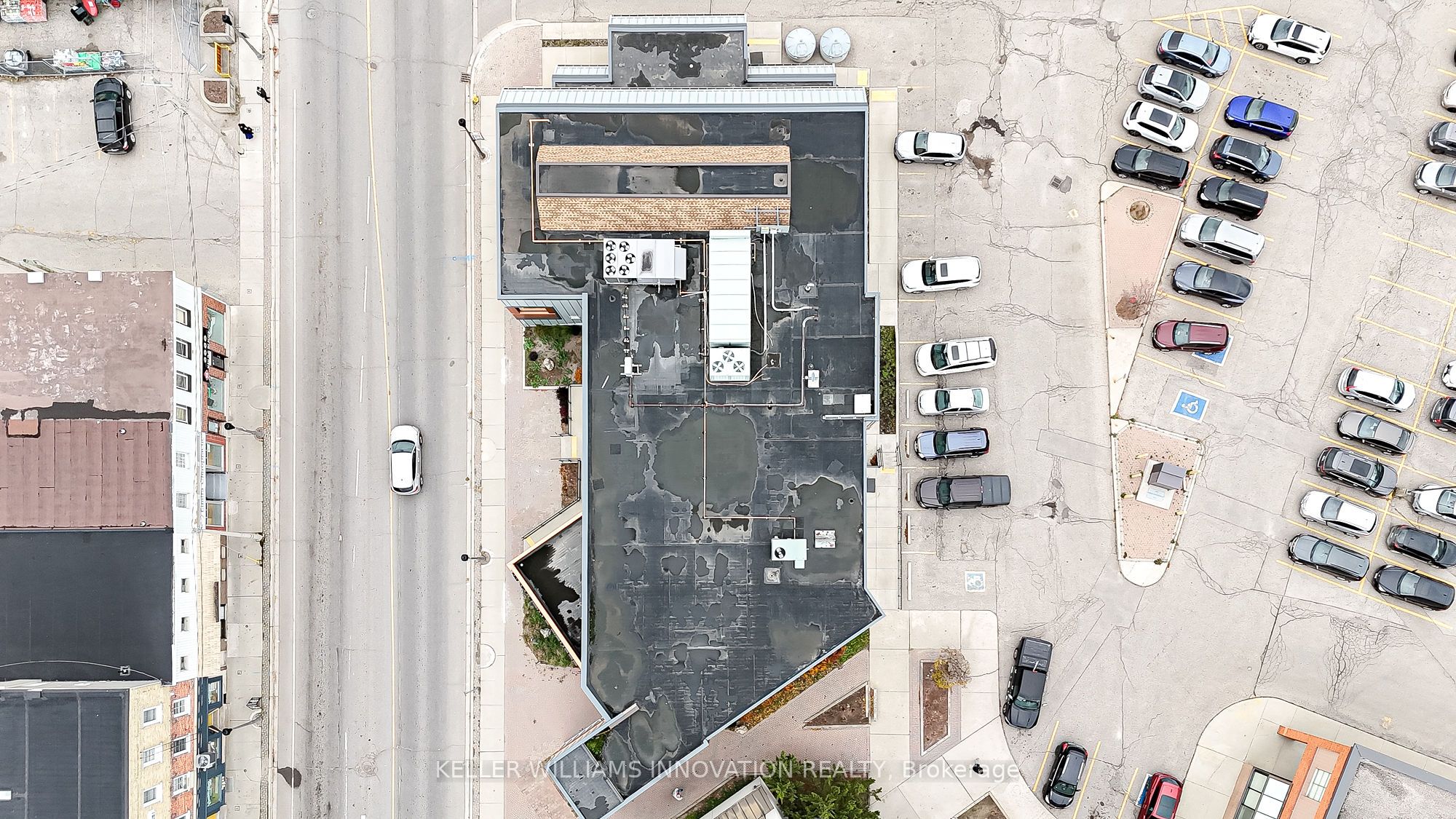 #200 - 10 Church Street Property Photo 6