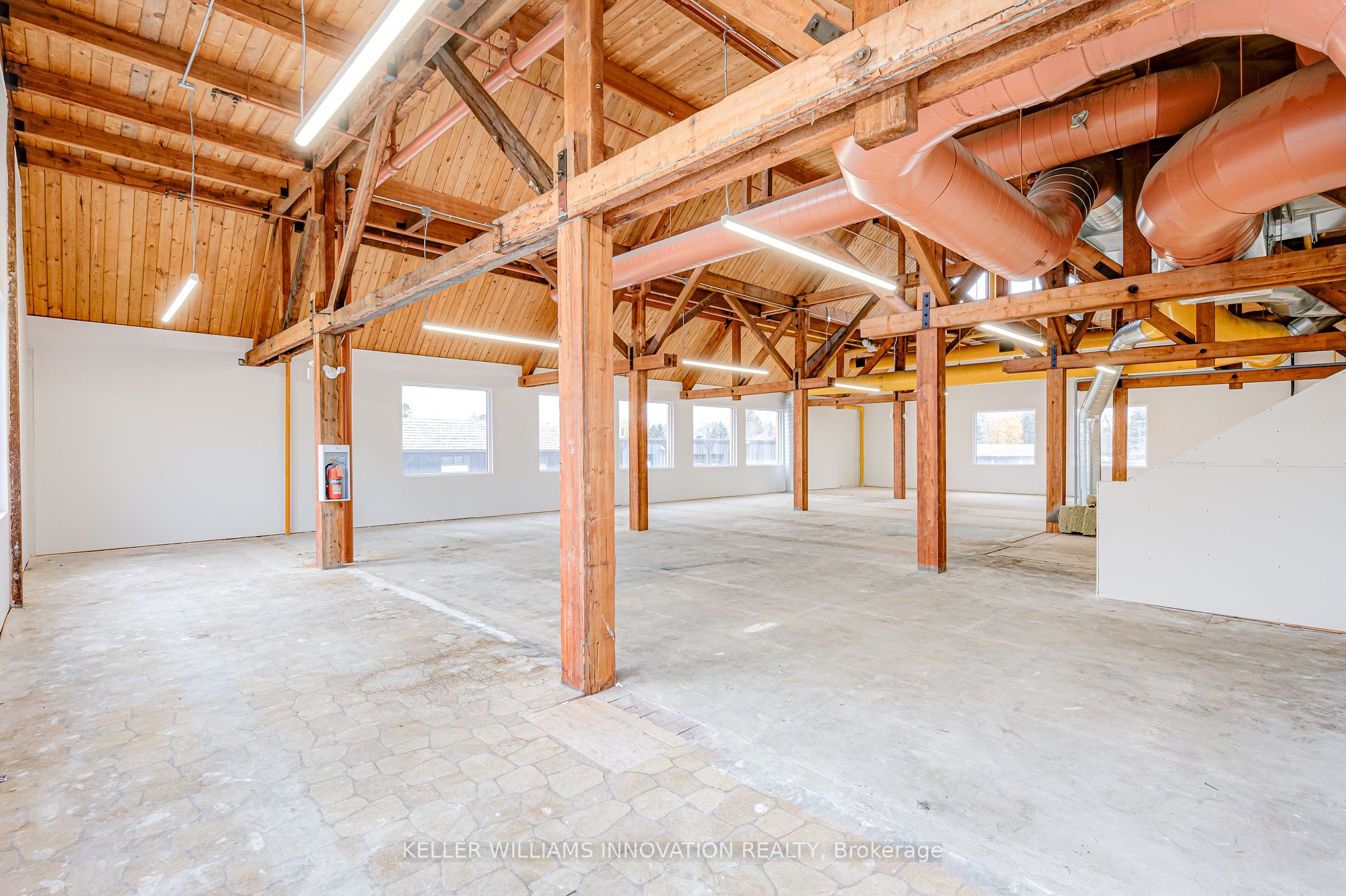#200 - 10 Church Street Property Photo 14