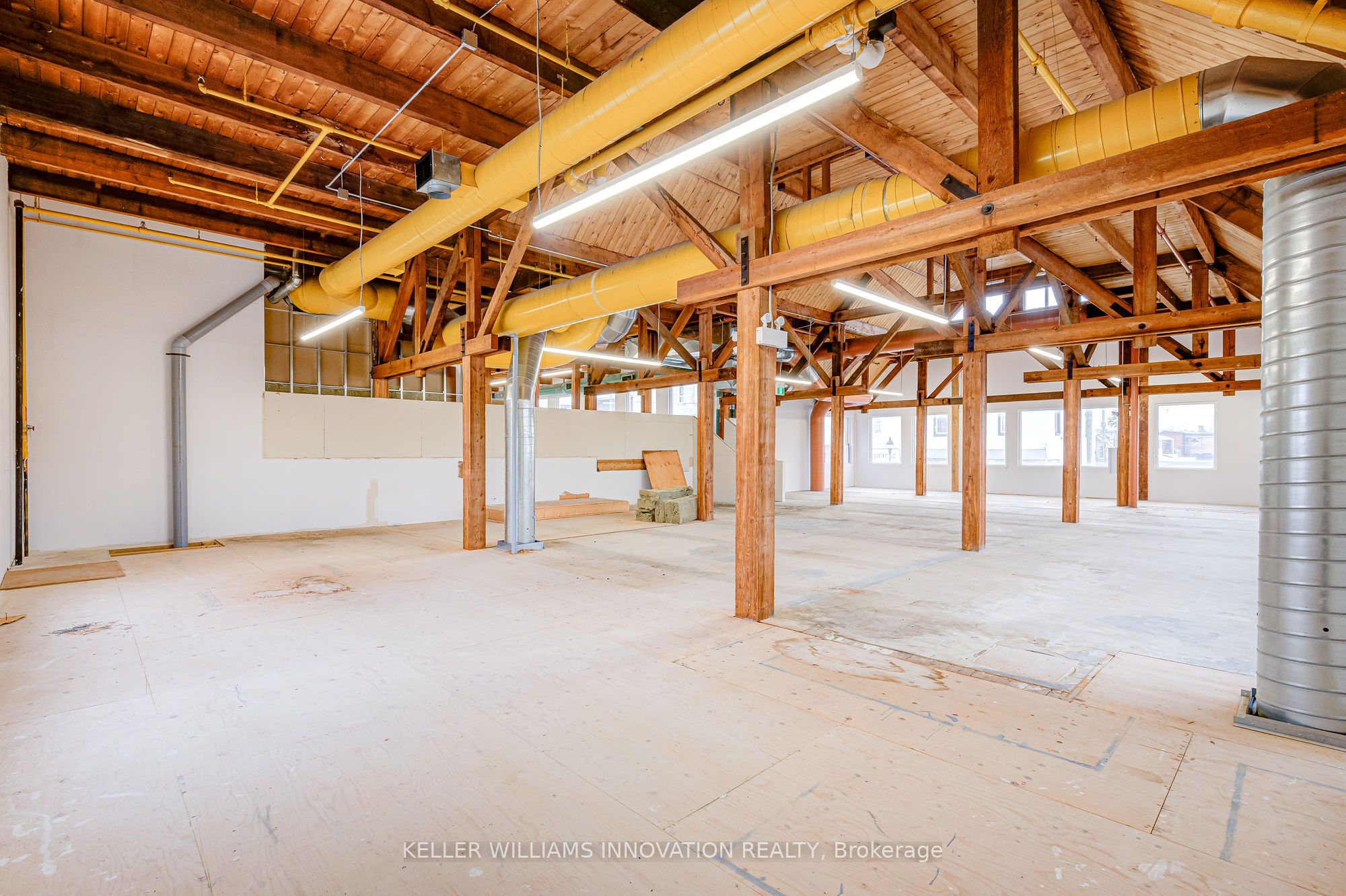 #200 - 10 Church Street Property Photo 16