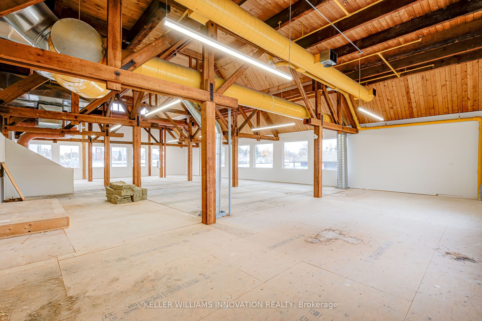 #200 - 10 Church Street Property Photo 17