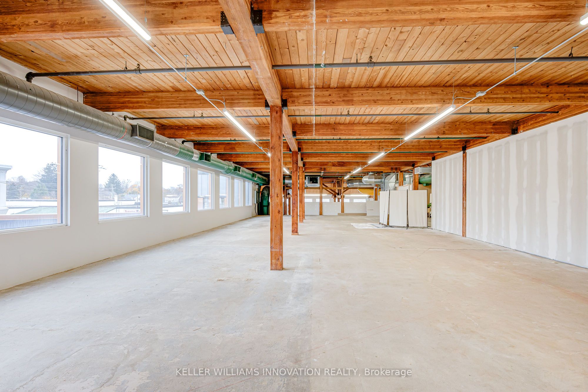 #200 - 10 Church Street Property Photo 20