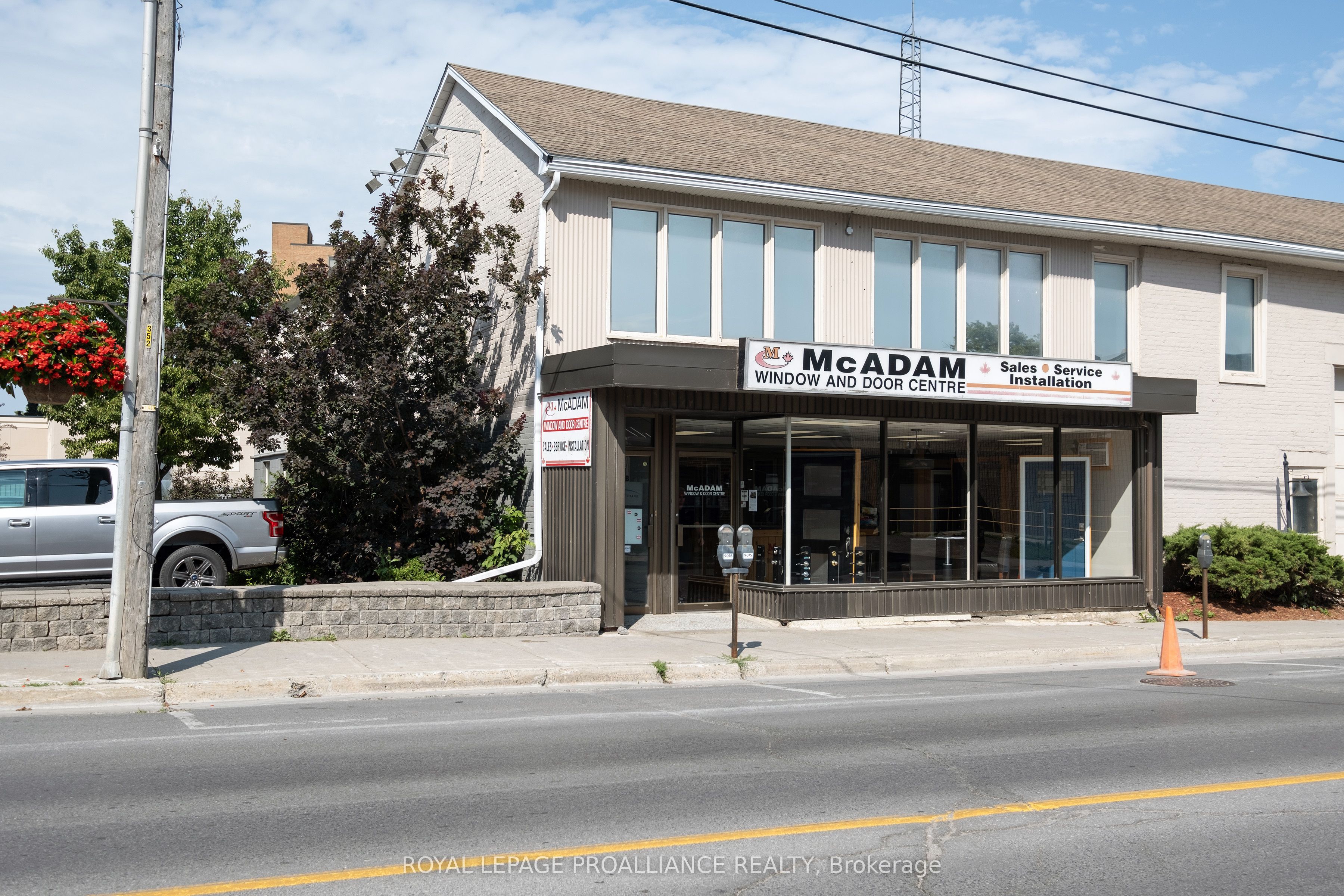#b - 354 Pinnacle Street Property Photo 1