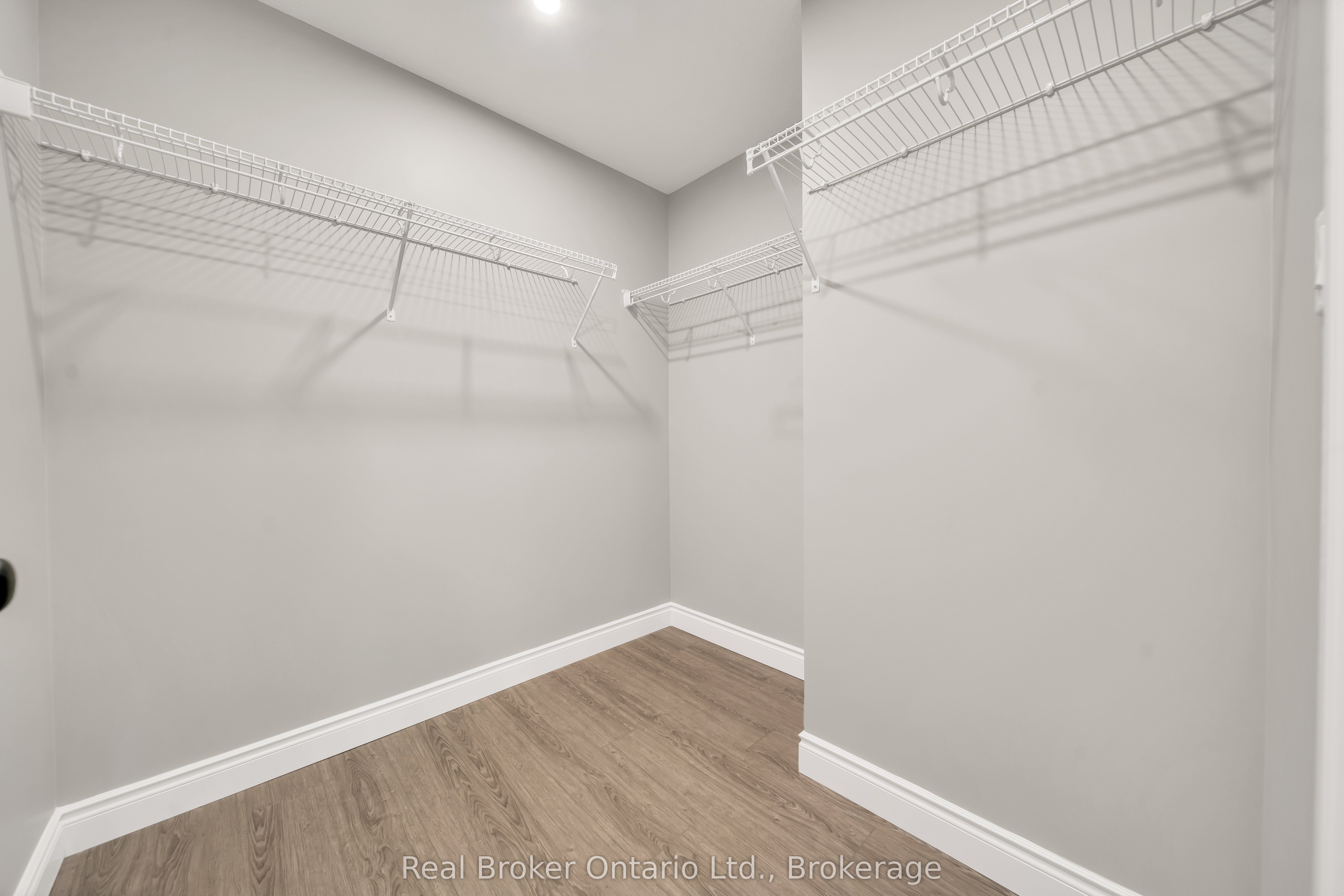 92 & 94 King Street Property Photo 11