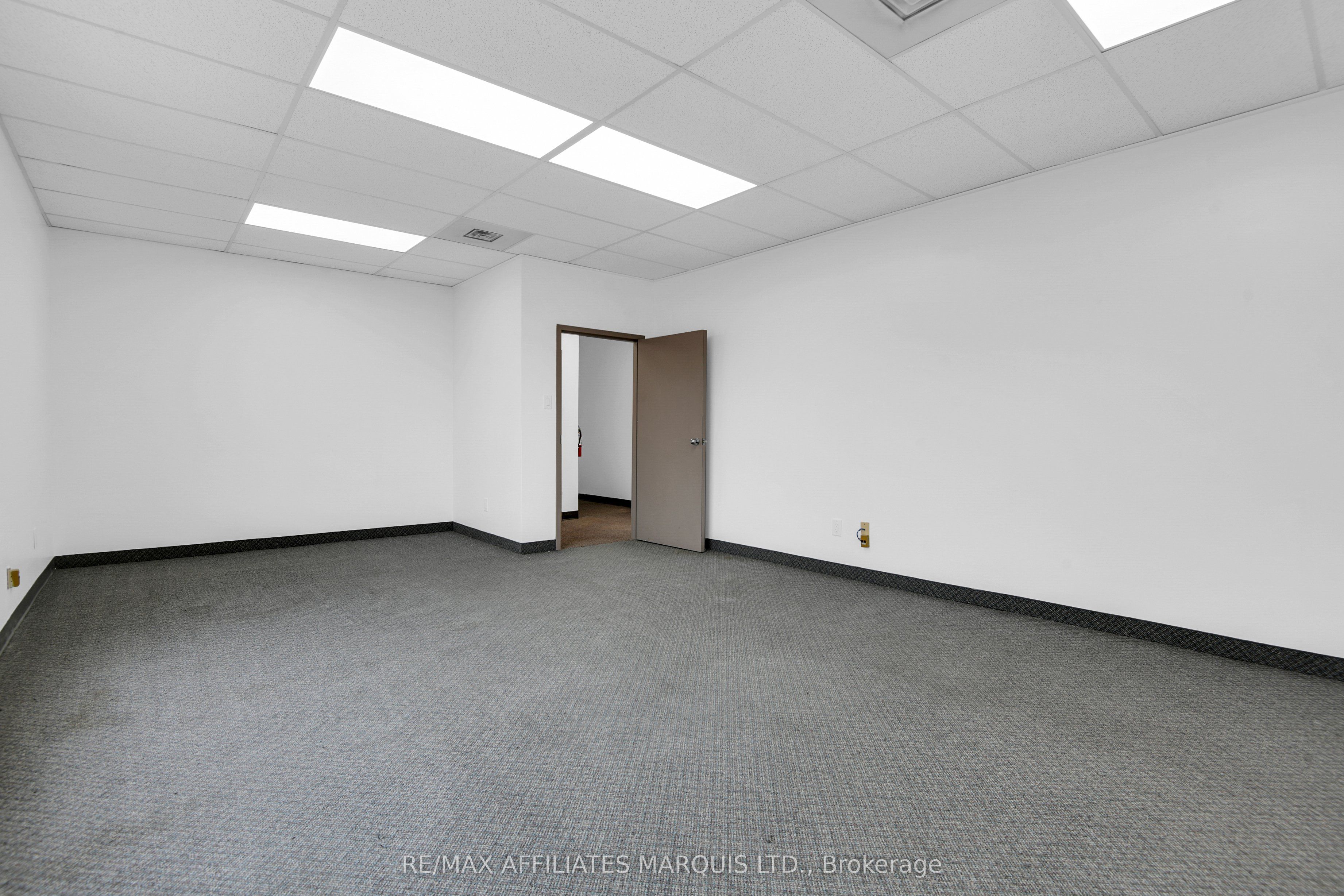 #upstairs Unit - 41 Second Street Property Photo 13