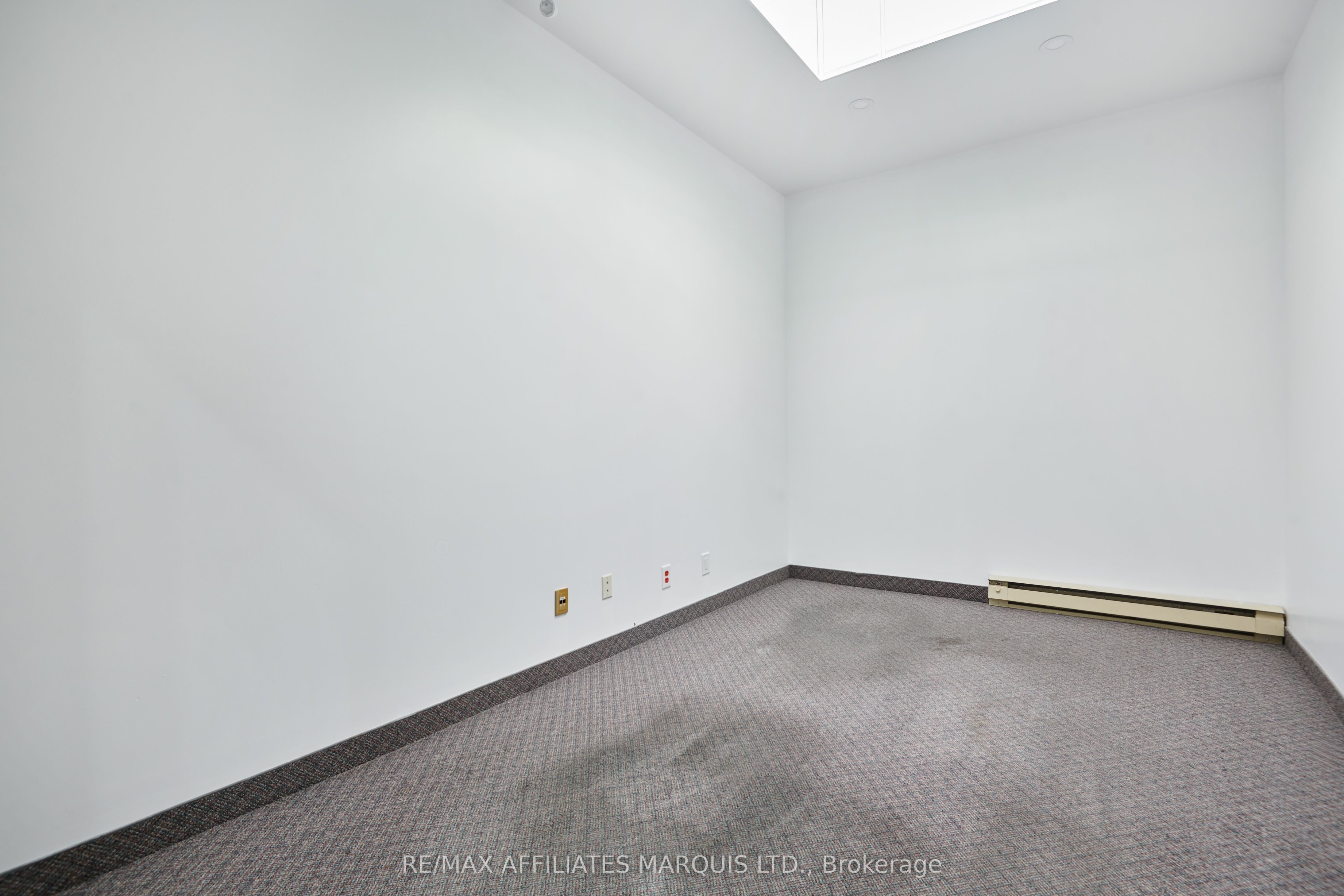 #upstairs Unit - 41 Second Street Property Photo 25