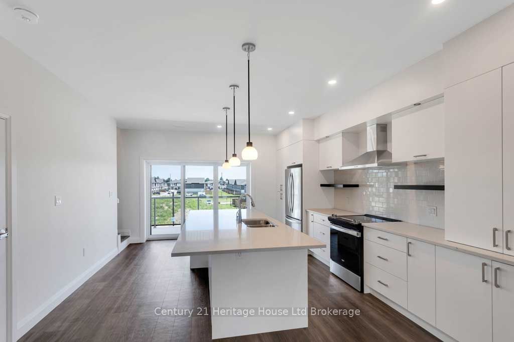 #1104 - 361 Quarter Town Line Property Photo 5
