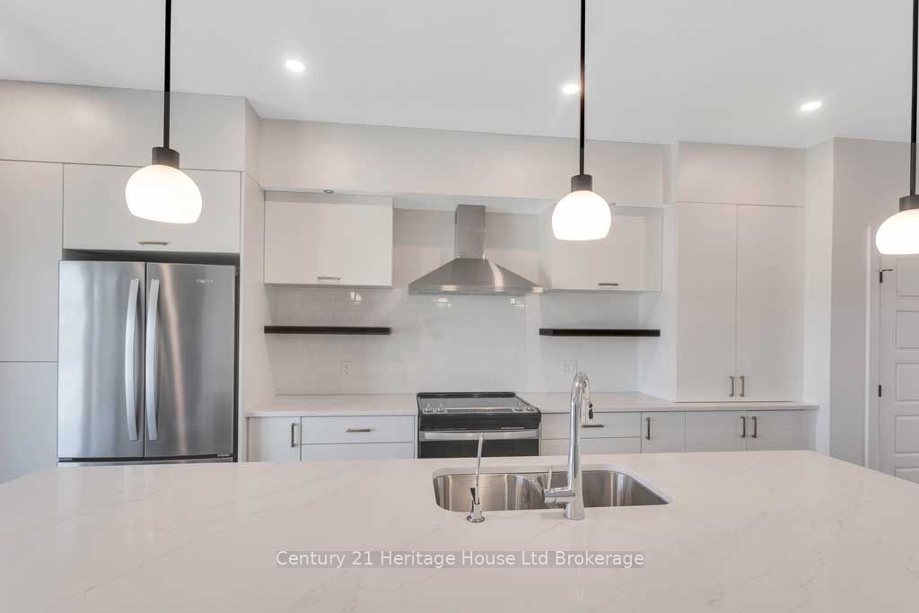 #1104 - 361 Quarter Town Line Property Photo 9