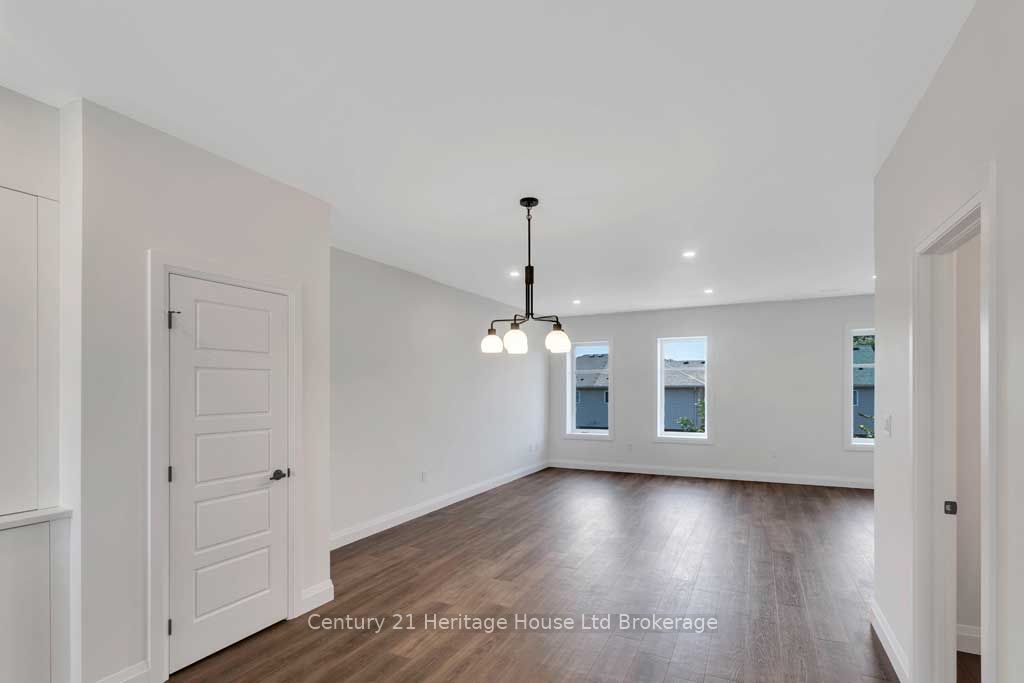 #1104 - 361 Quarter Town Line Property Photo 12