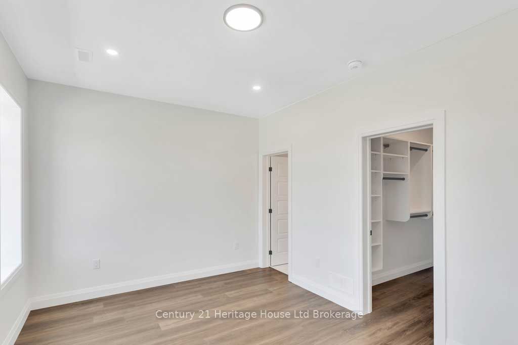#1104 - 361 Quarter Town Line Property Photo 23
